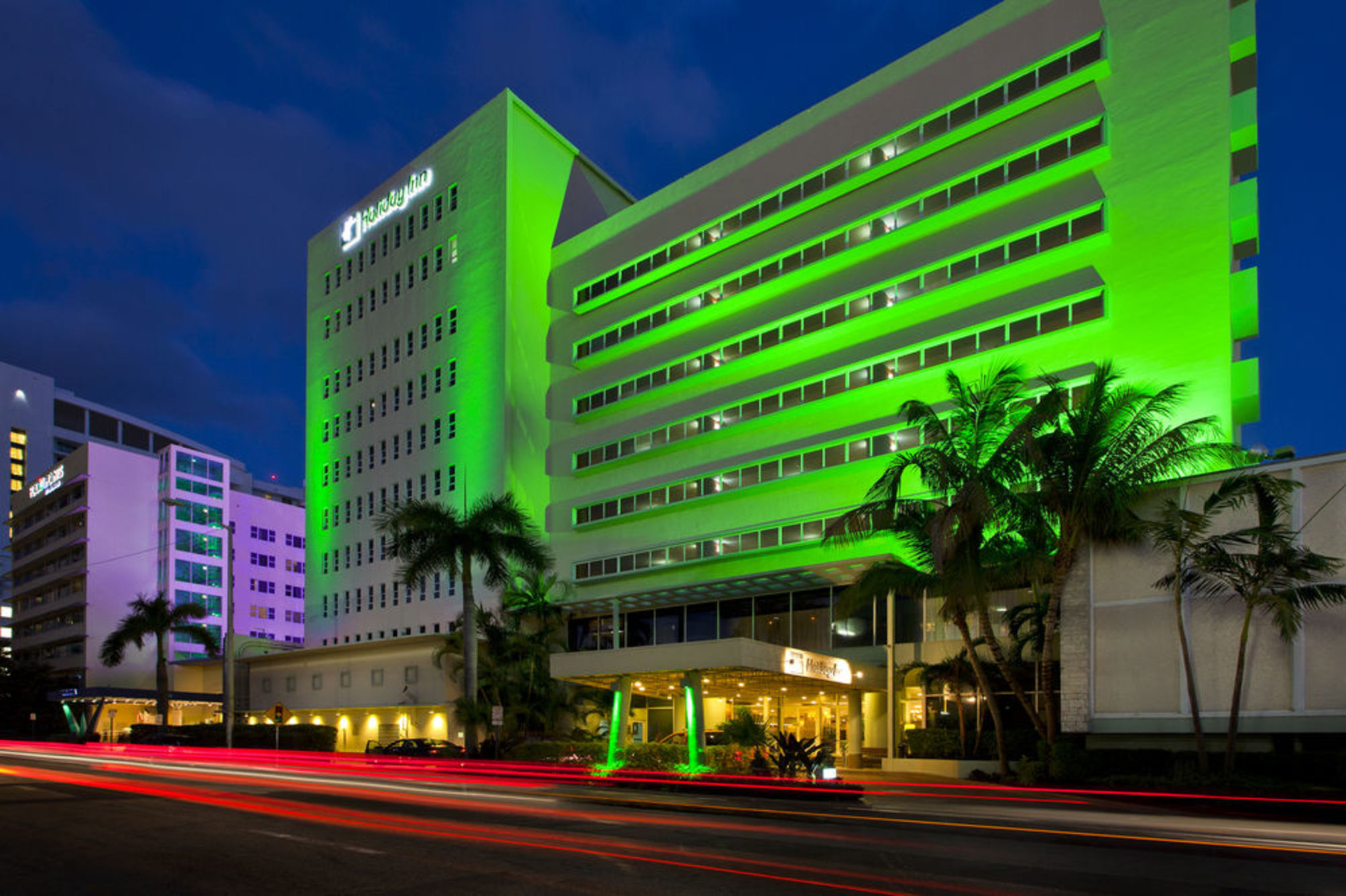 Holiday Inn MIAMI BEACH-OCEANFRONT by IHG 2