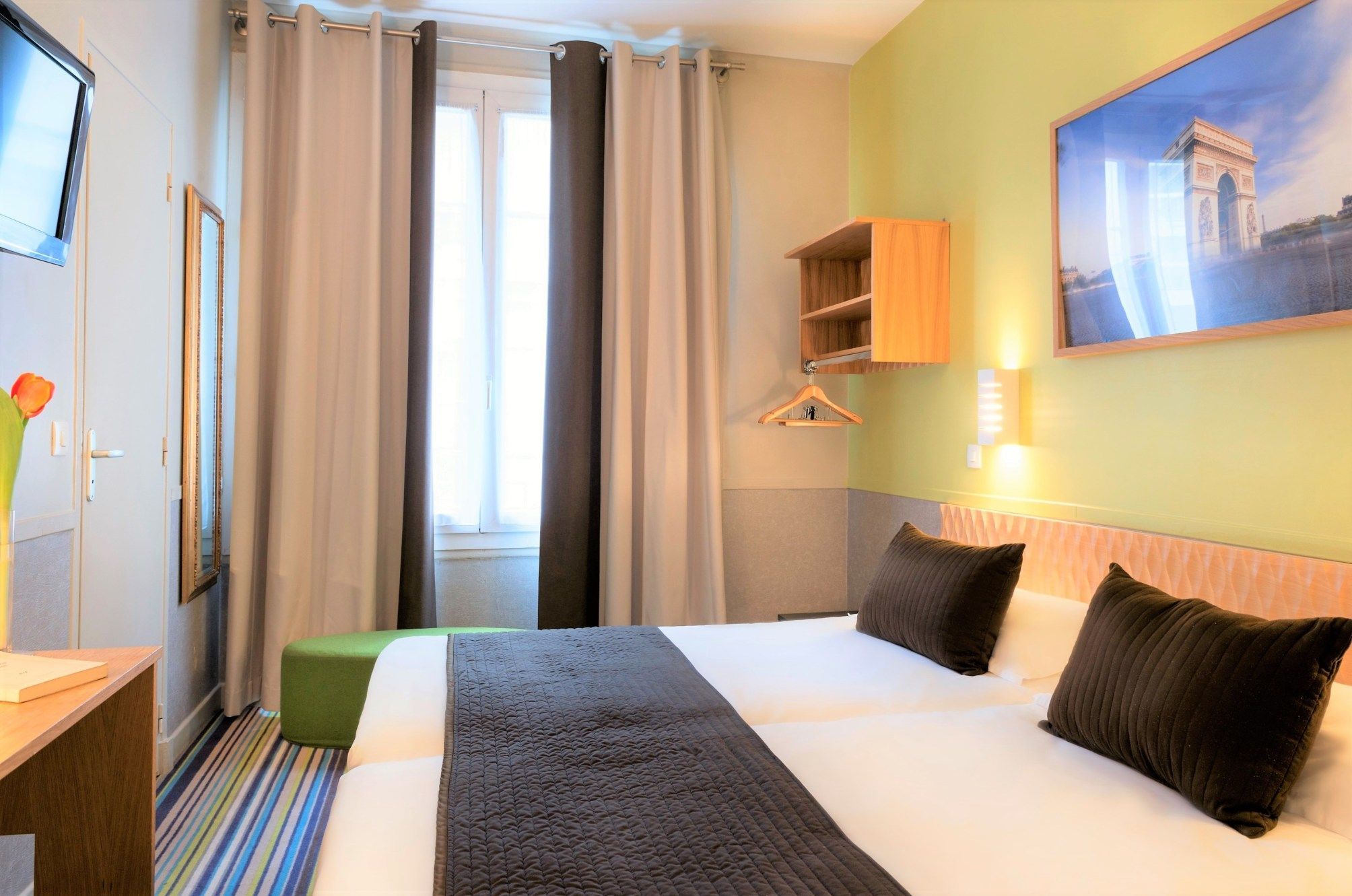 Hotel Glasgow Monceau by Patrick Hayat 1