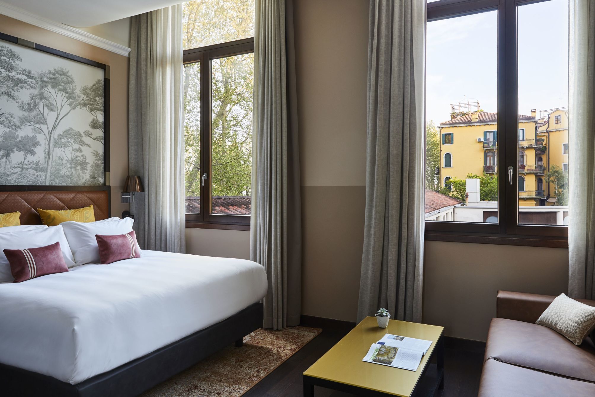 Suite with garden view