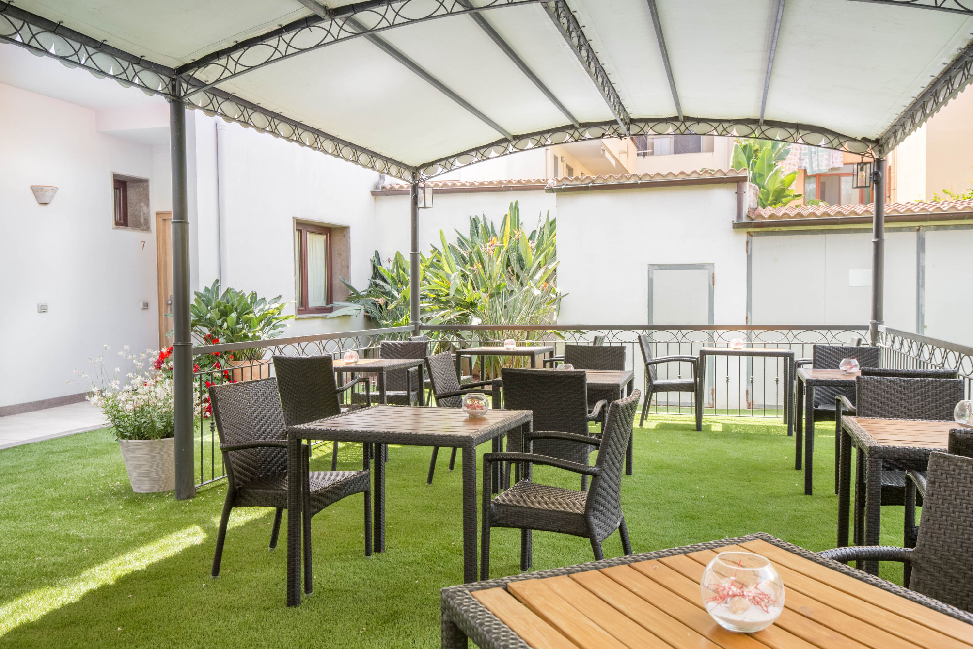 Hotel Domomea 2
