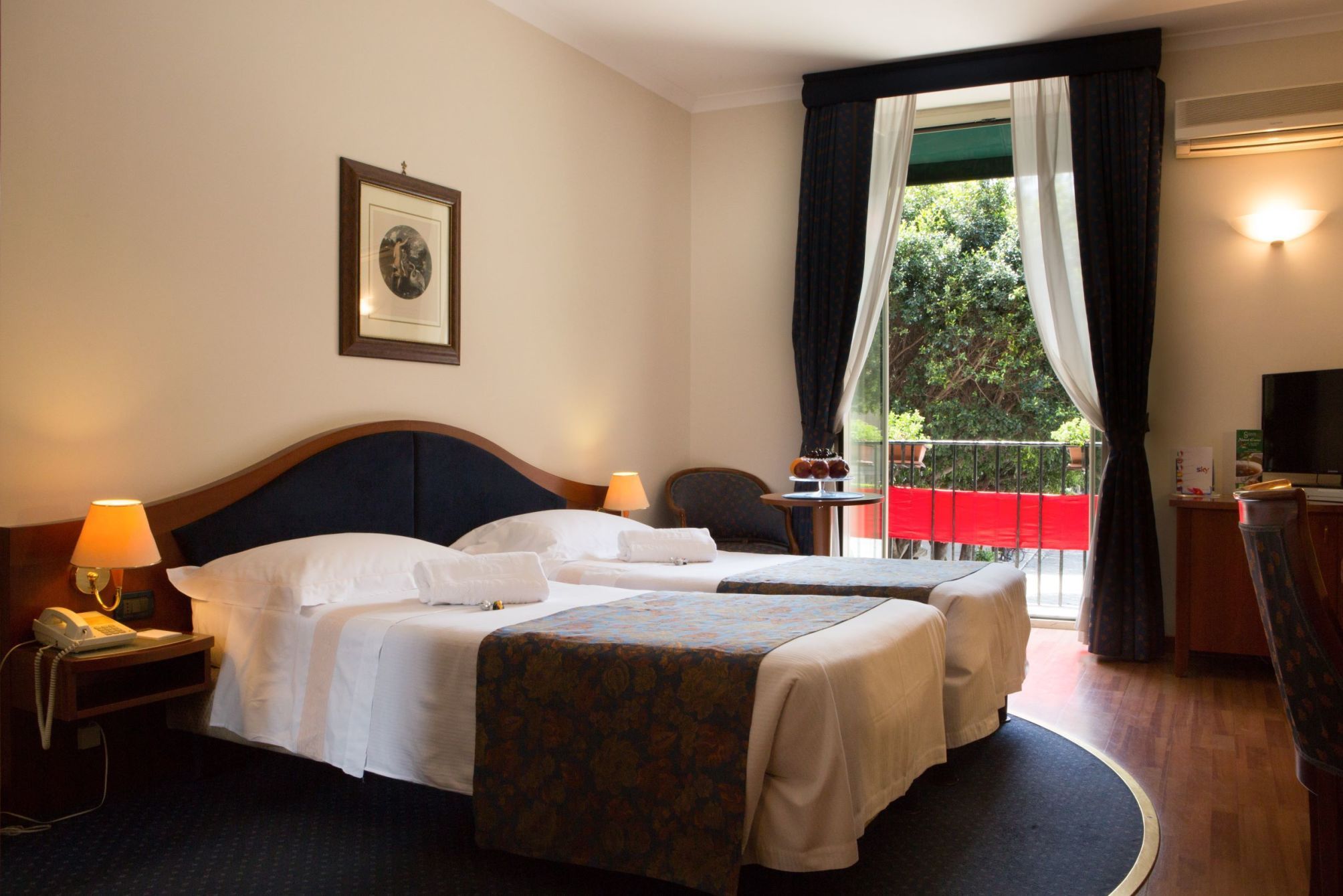 Massimo Plaza Hotel 2