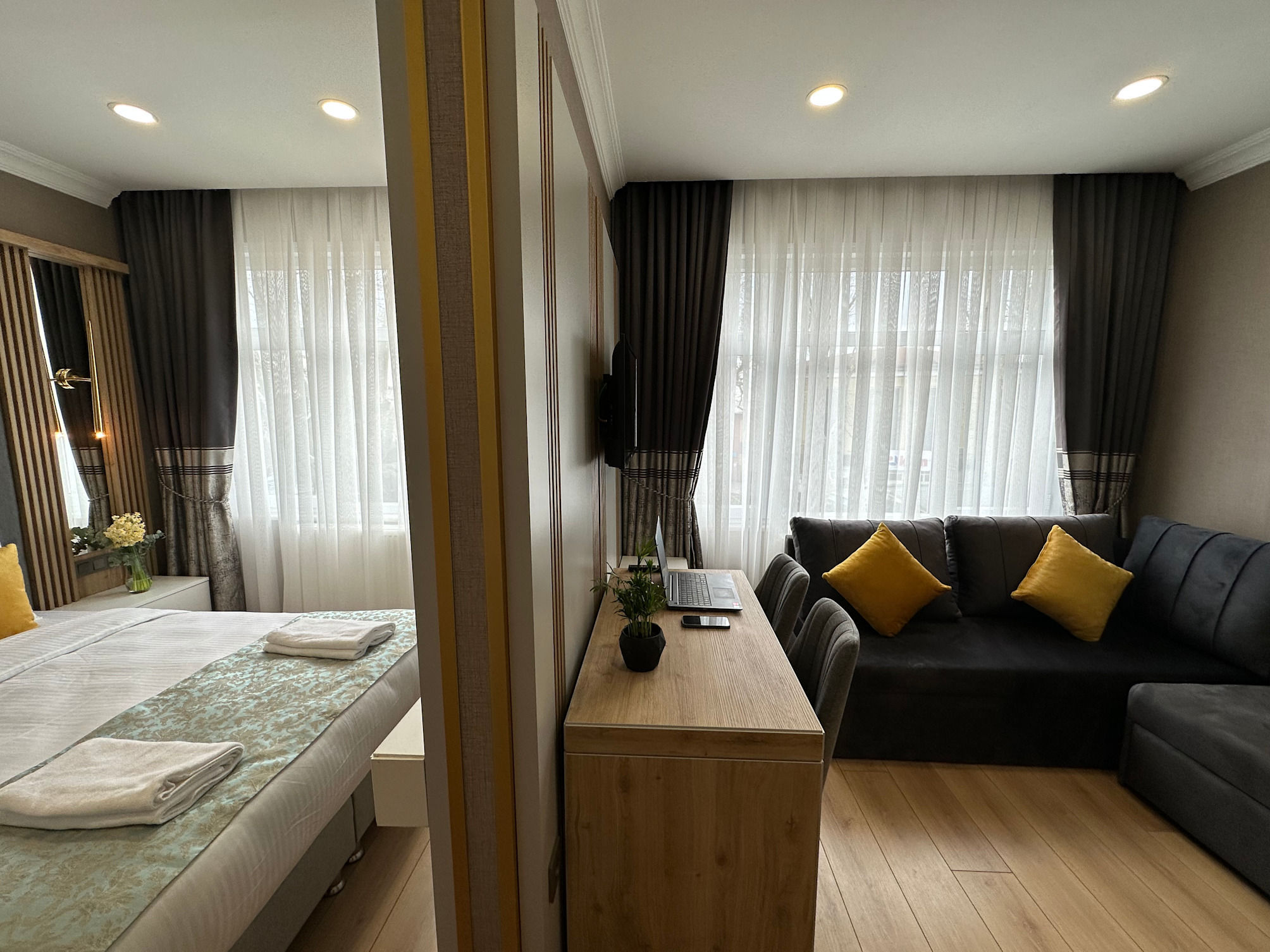 H&L Suites 2