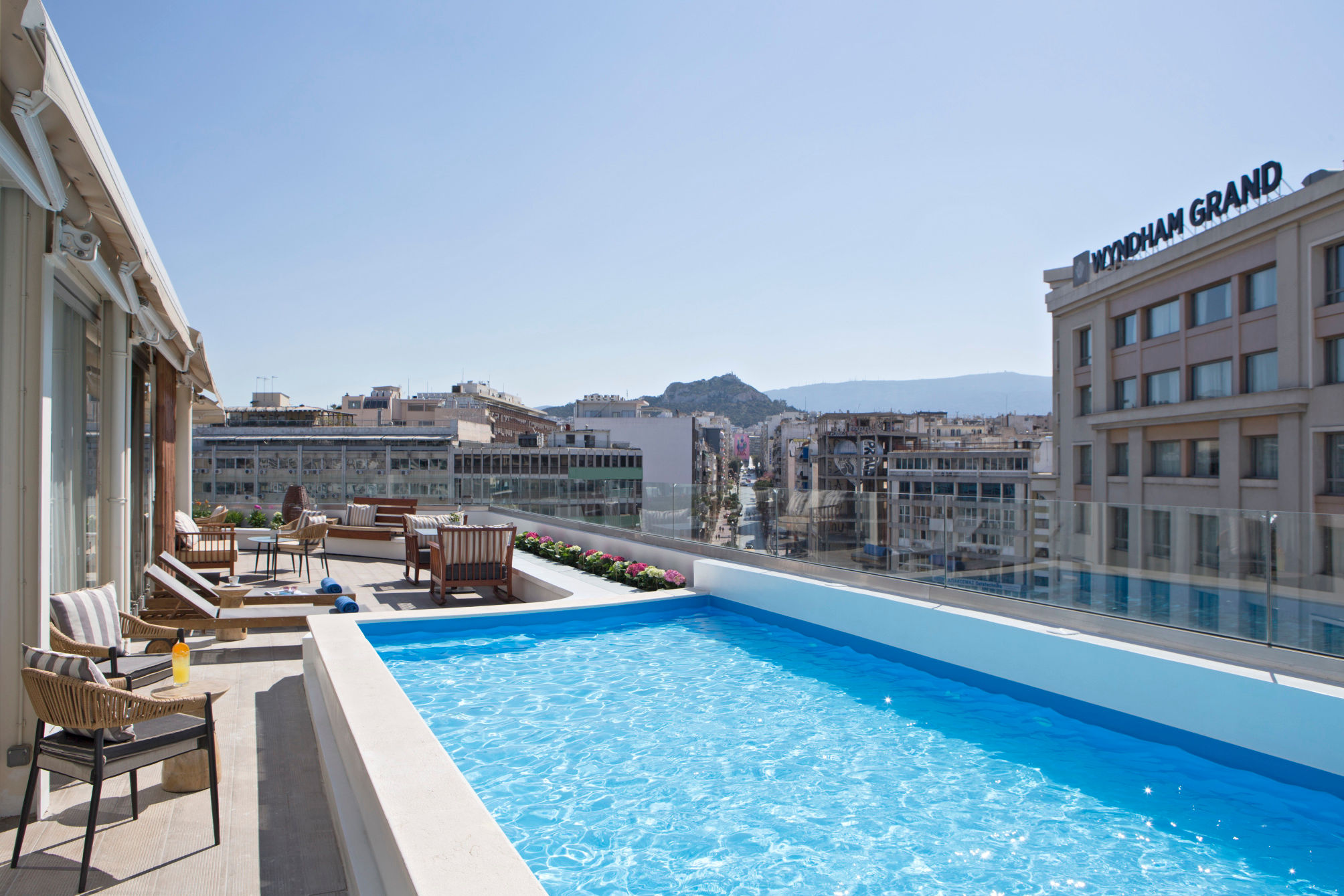 Zeus Essence Wyndham Athens Residence 2