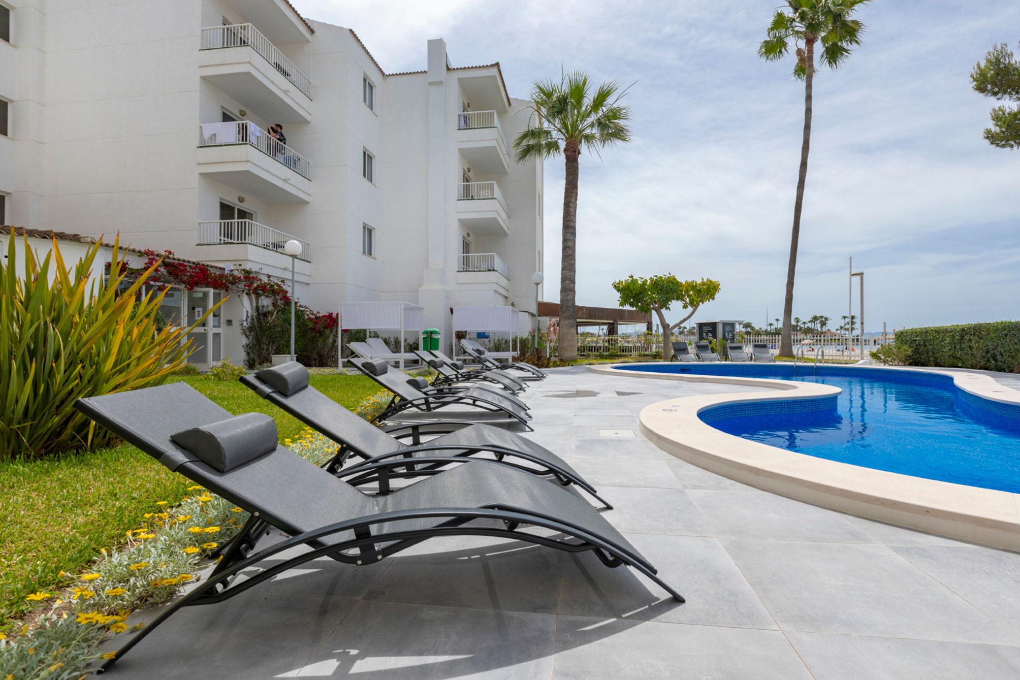 Sand Beach Apartments 2