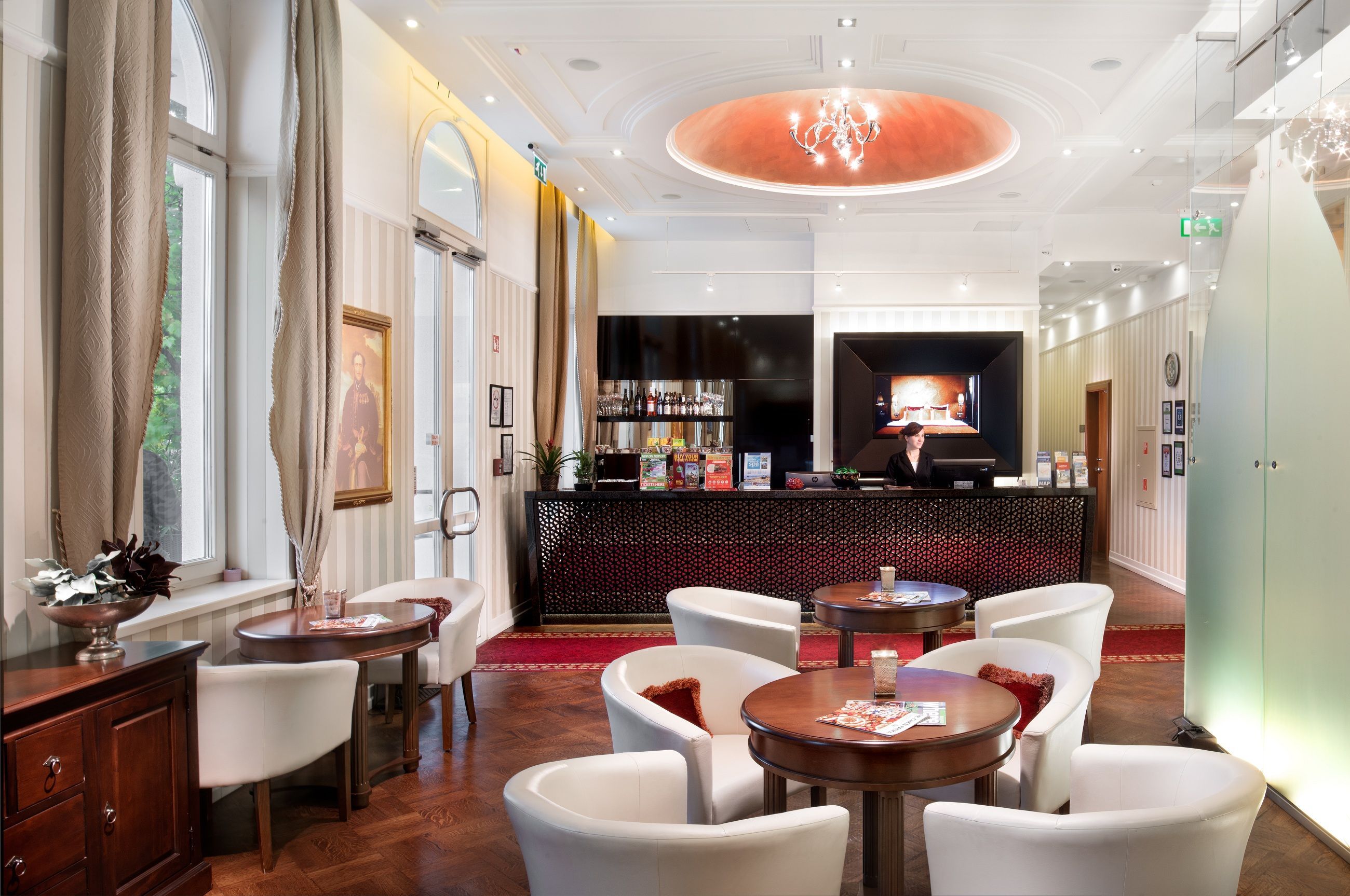 Mirage Medic Hotel 2
