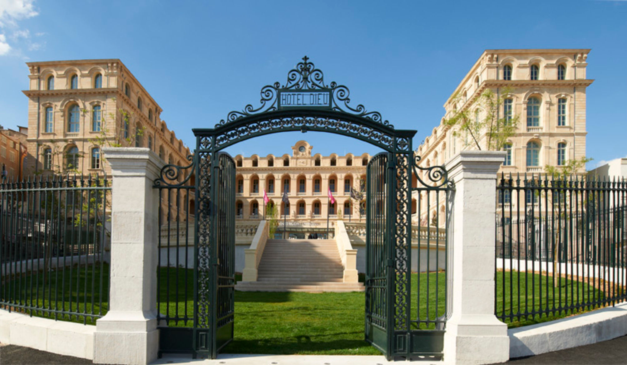 InterContinental Hotels MARSEILLE - HOTEL DIEU by IHG 1