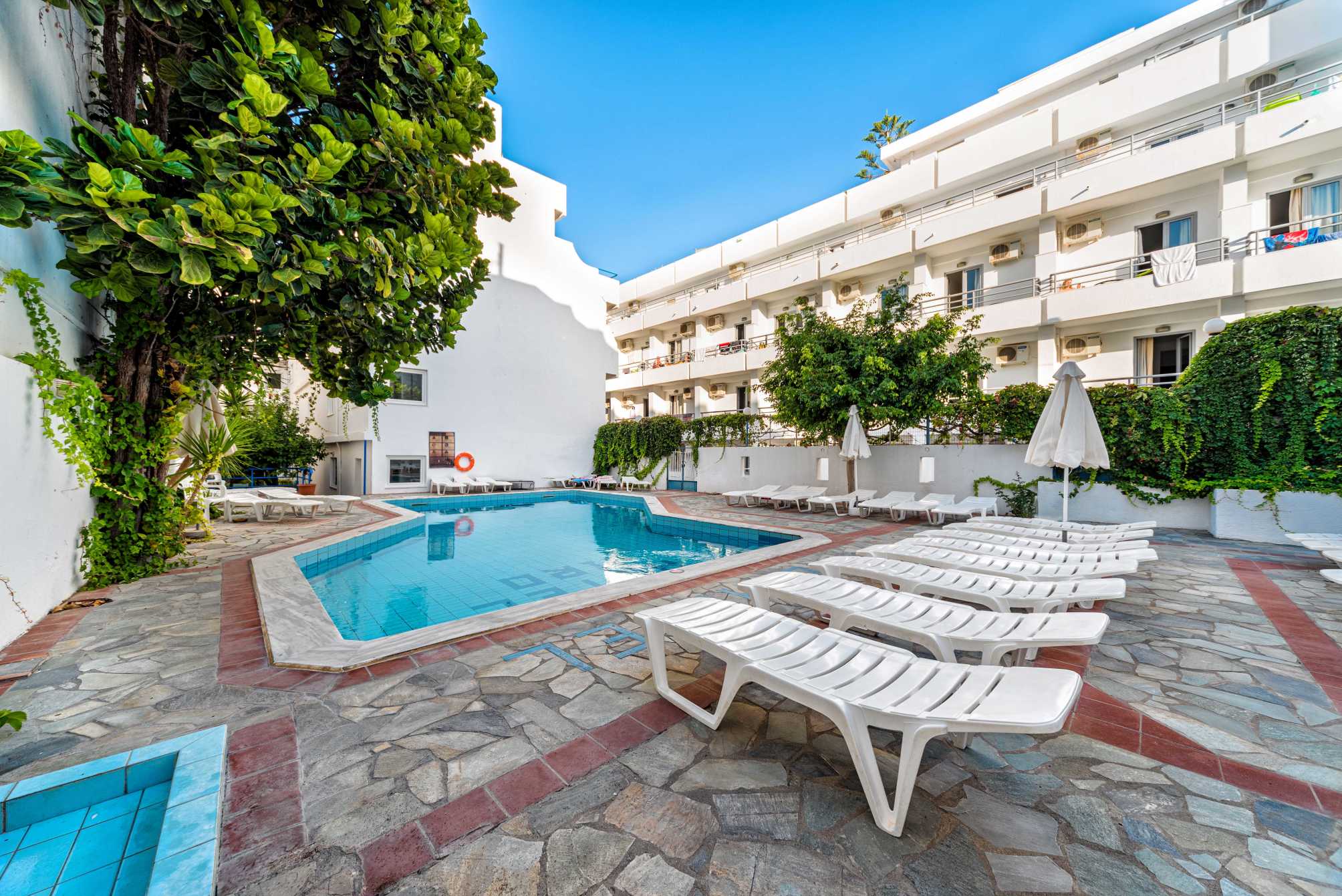 Hotel Iro 2