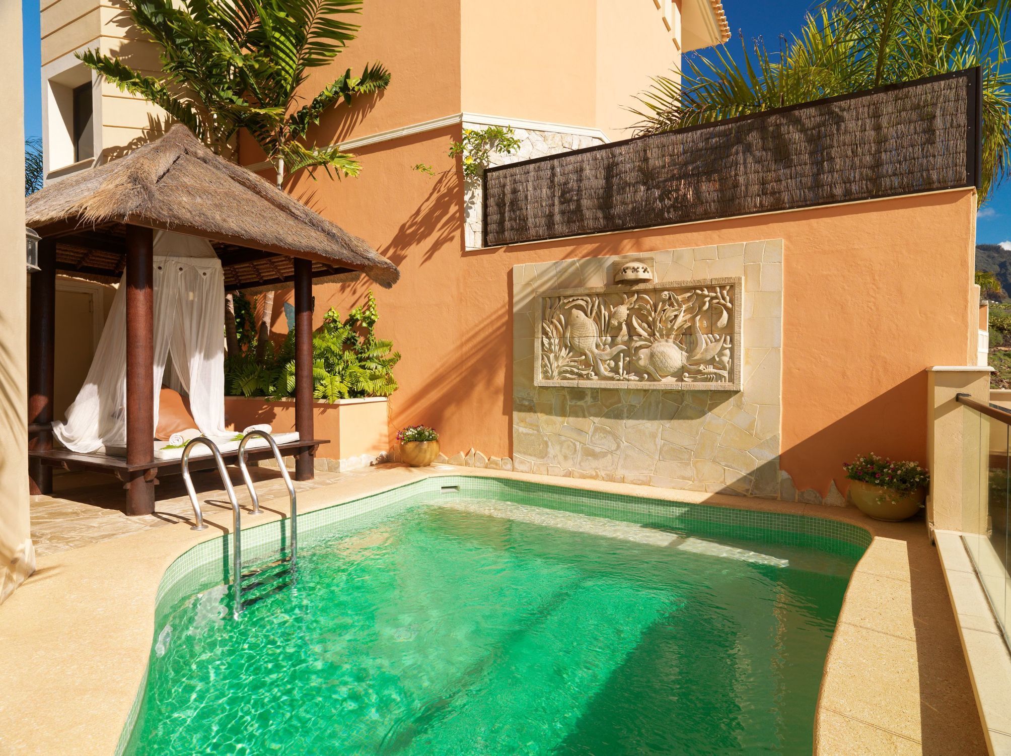 Royal Garden Villas, Luxury Hotel 1
