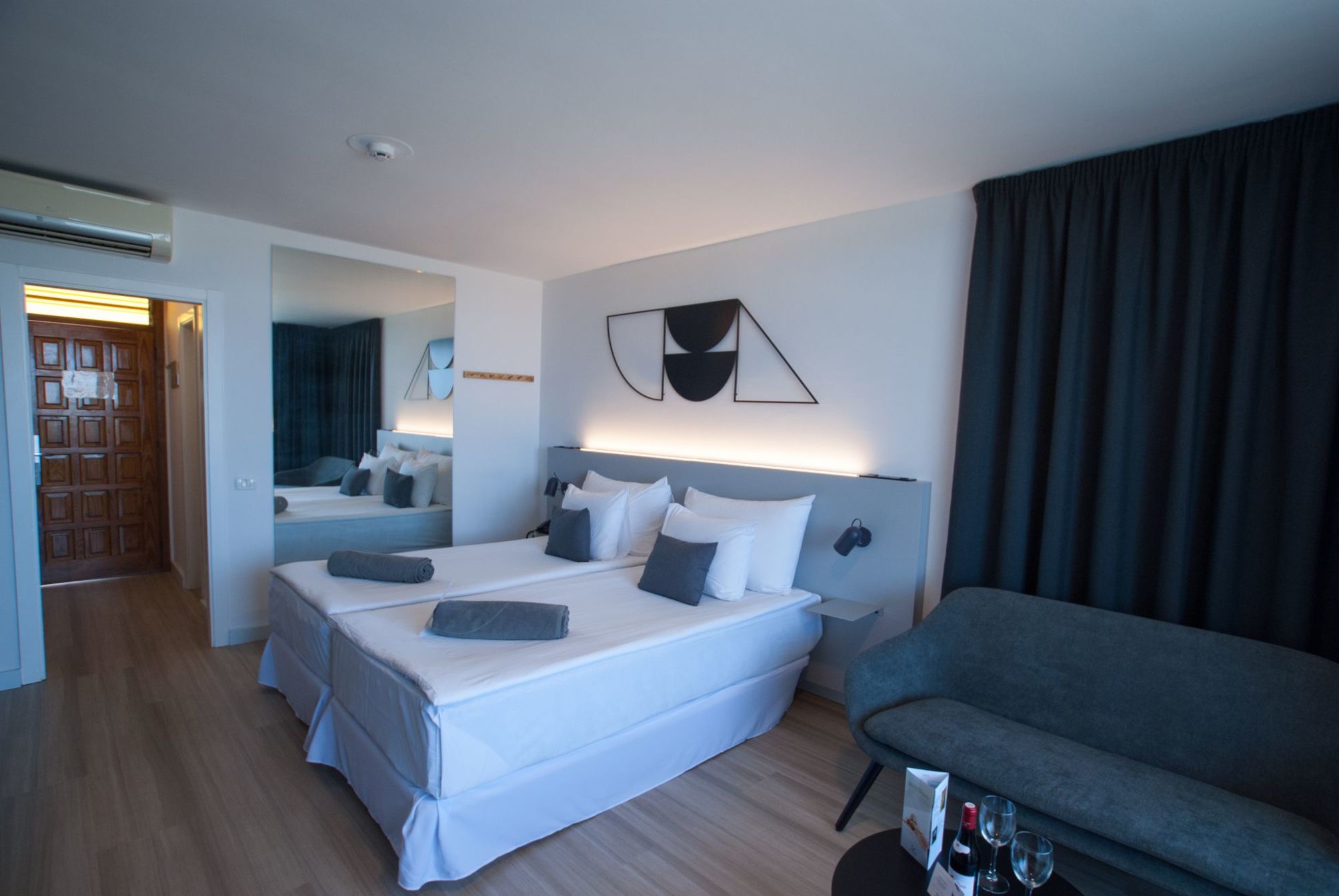 Coral Suites & Spa - Adults Only 2