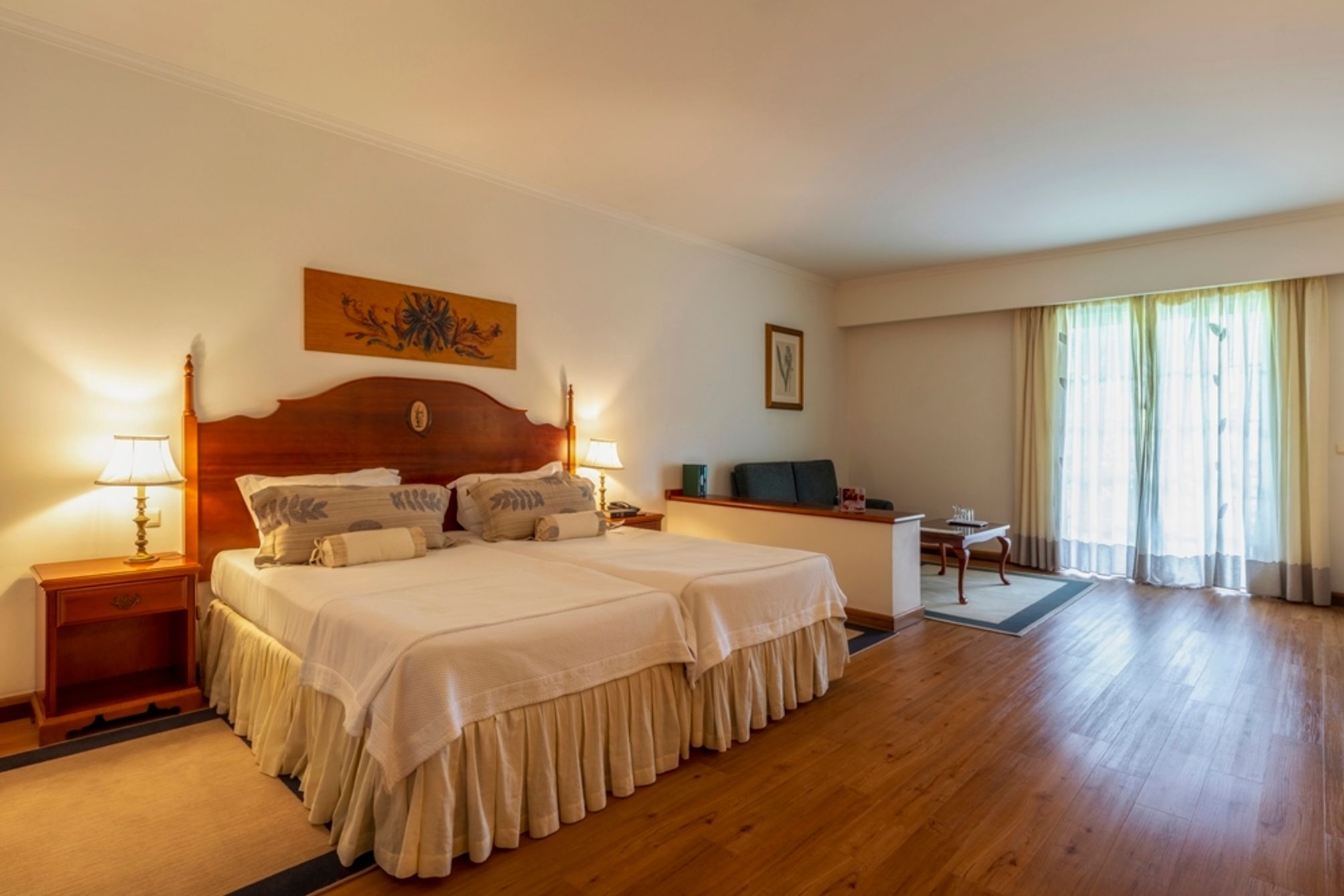 Junior Suite Balcony with Garden View