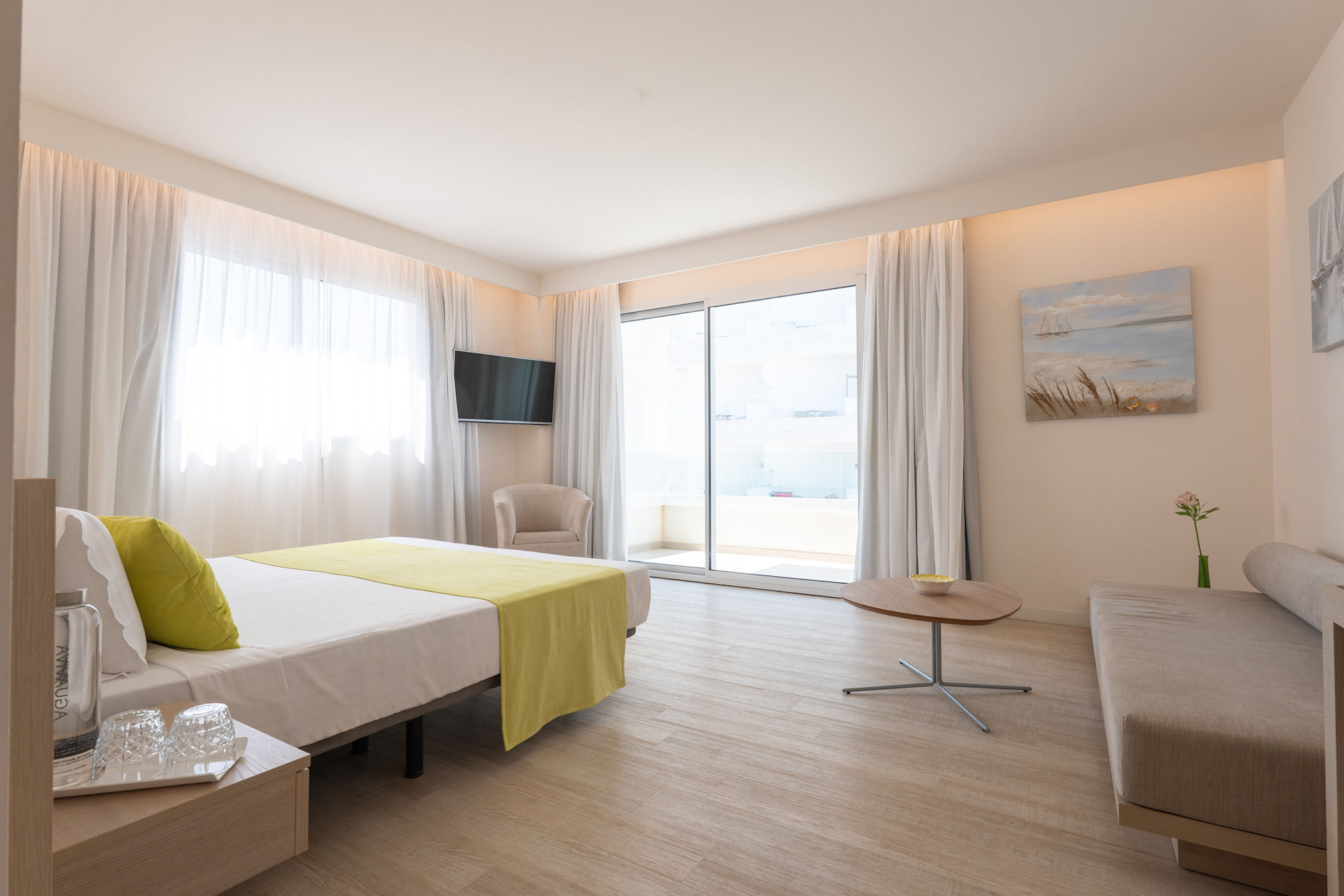 Junior Superior Suite with Side Sea View