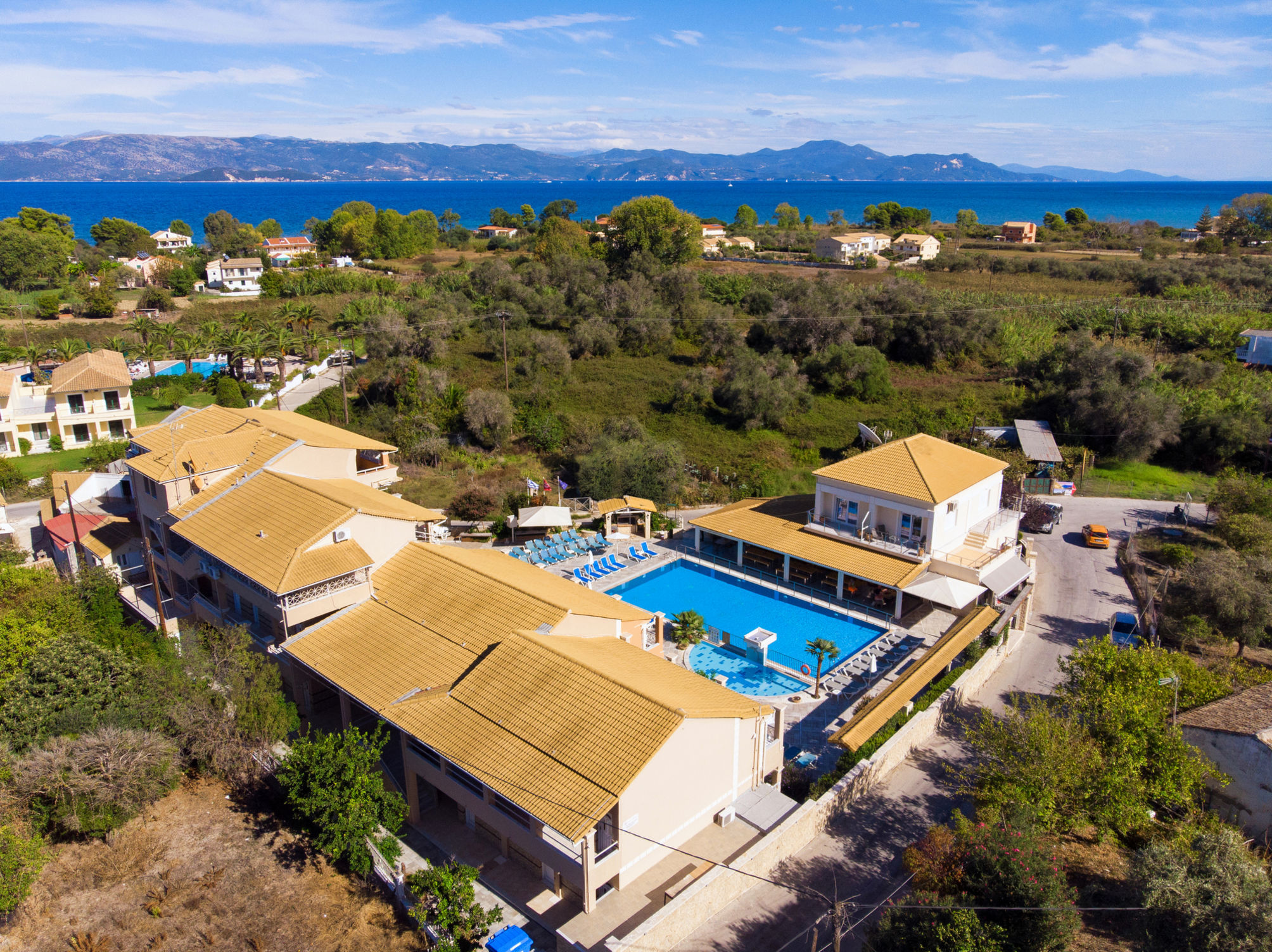 Kavos Plaza Hotel 1