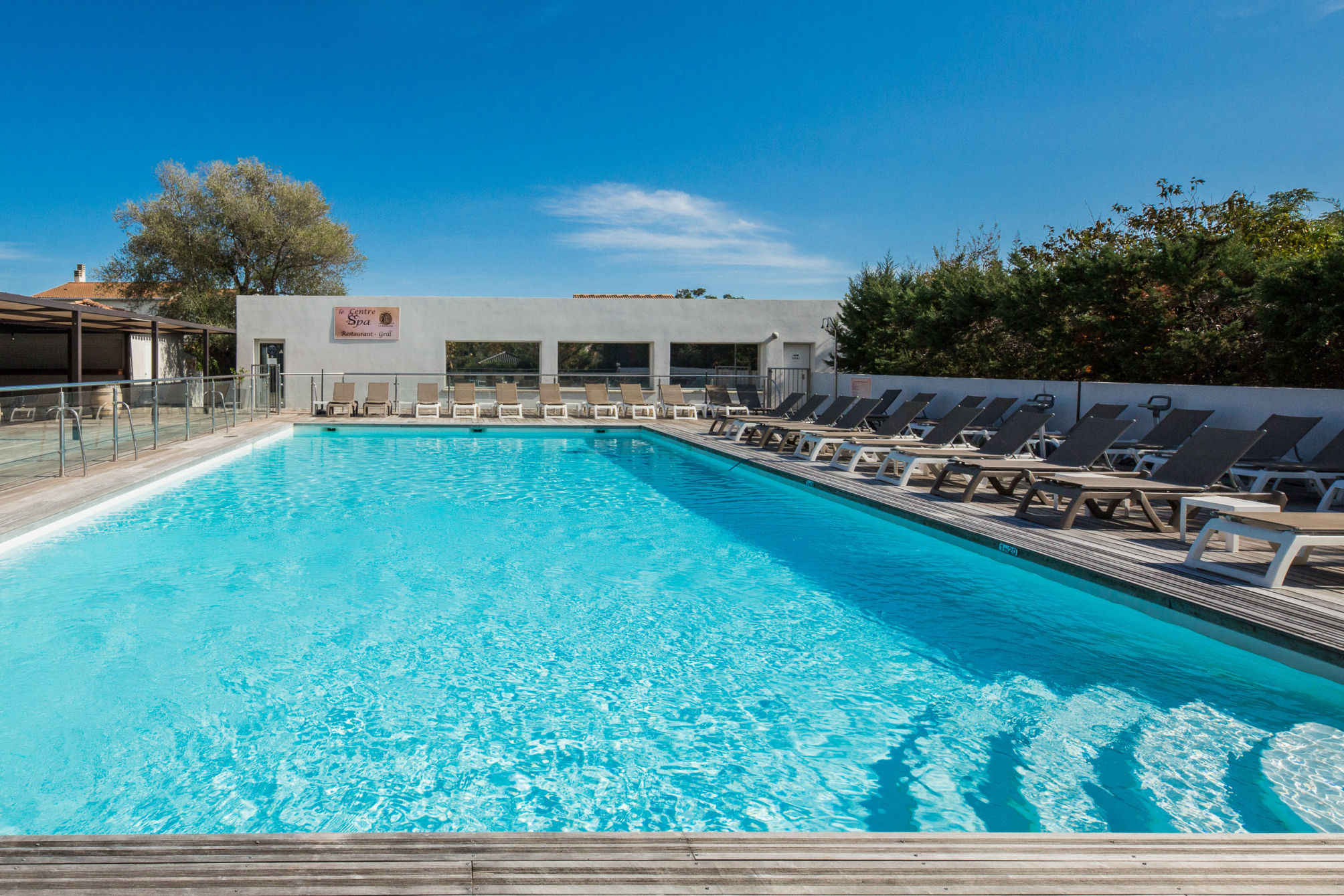 Hôtel Spa Restaurant La Madrague 2