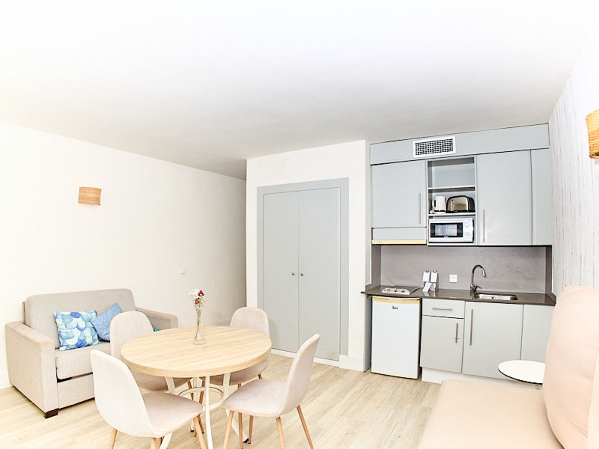 Leonardo Suites Hotel Ibiza Santa Eulalia 2
