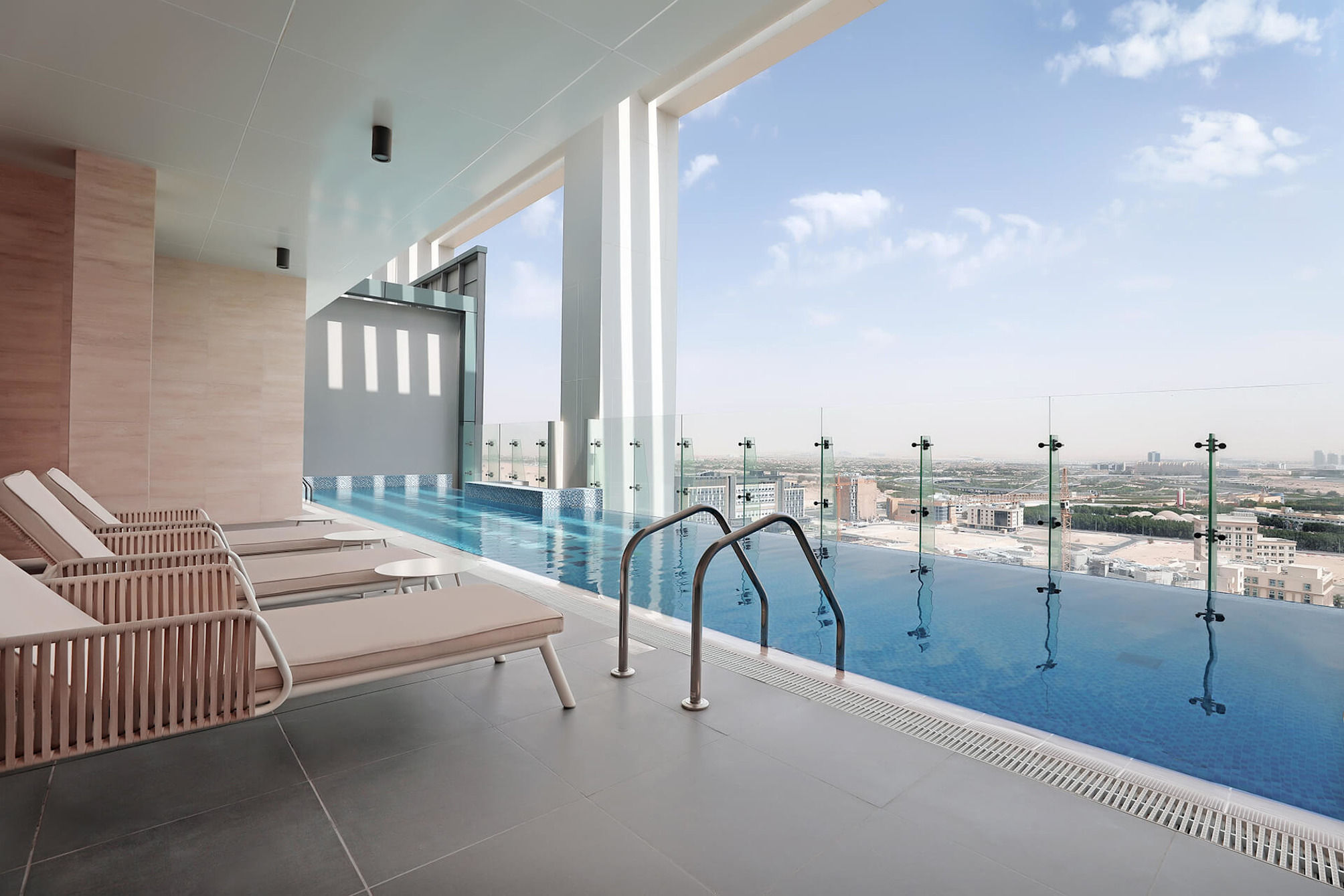 Millennium Executive Apartments Mont Rose 2