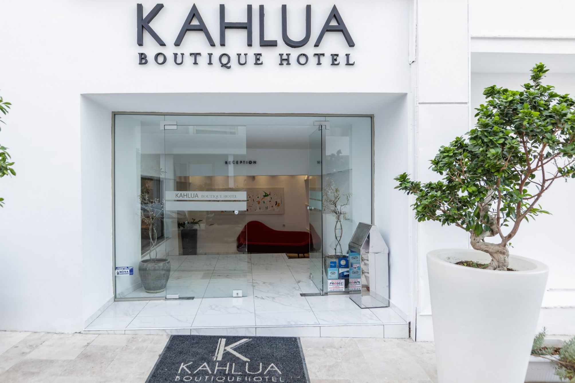 Kahlua Sea View Suites - Adults Only 2