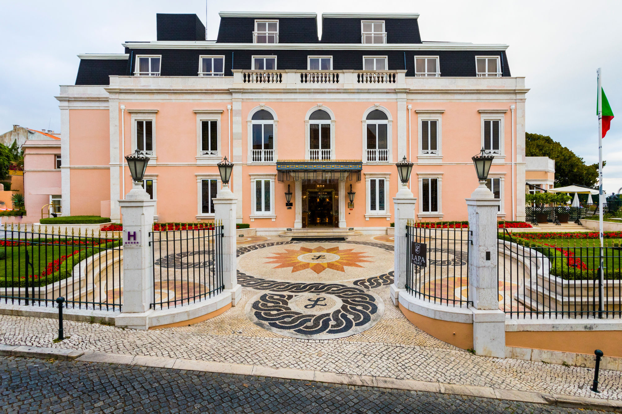 Olissippo Lapa Palace – The Leading Hotels of the World 1