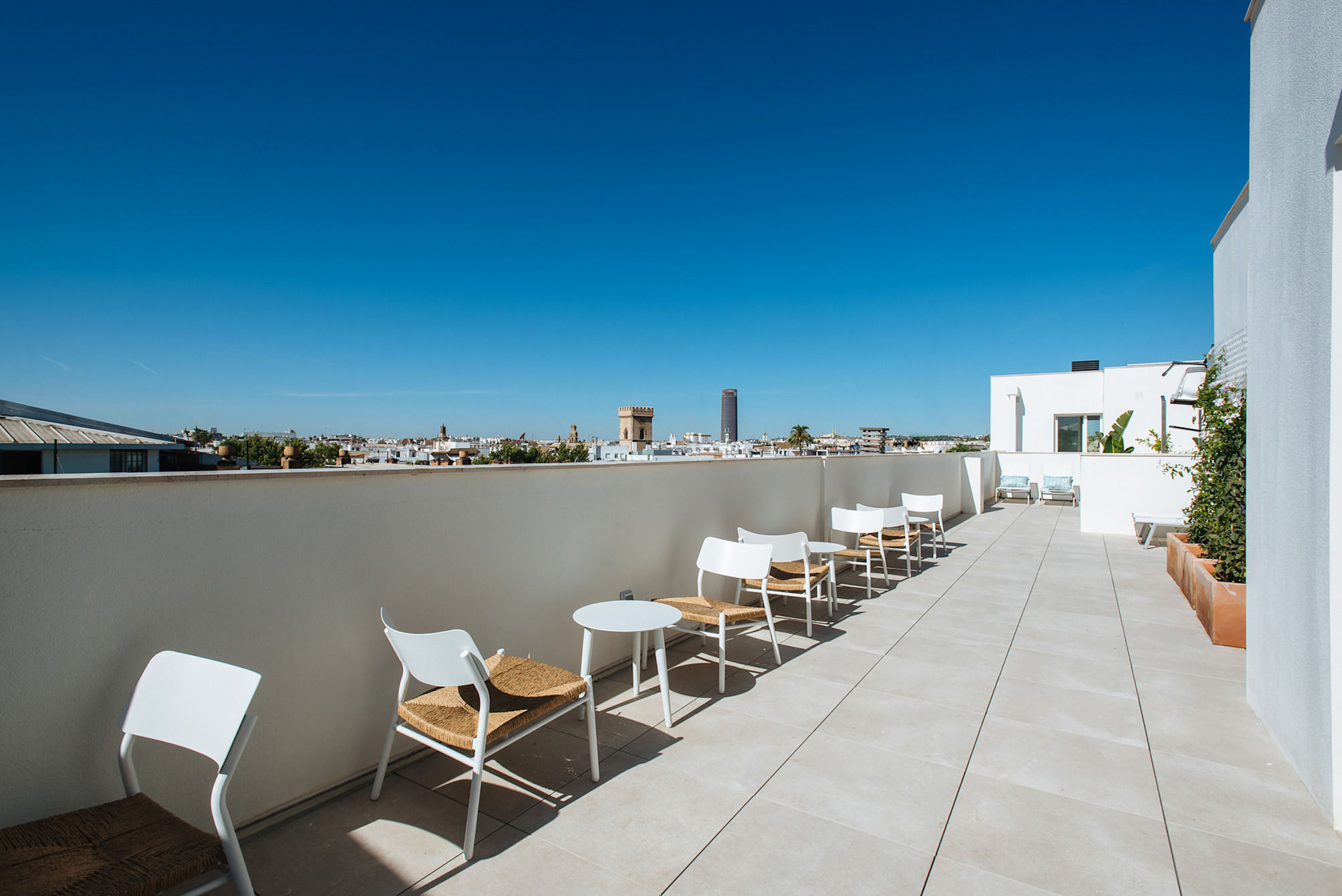 Sercotel Sevilla Guadalquivir Suites 2