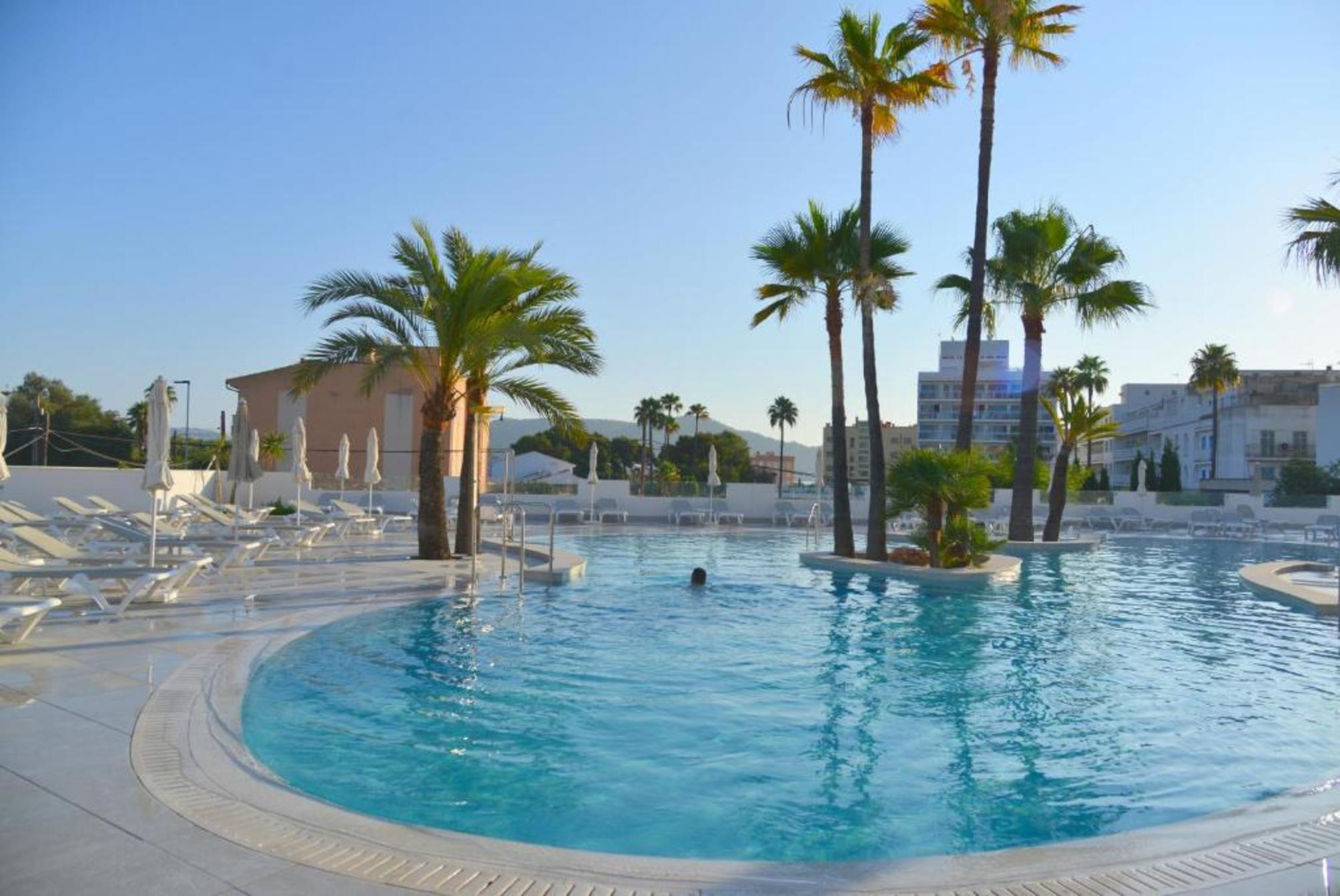 Hotel Cala Bona 2