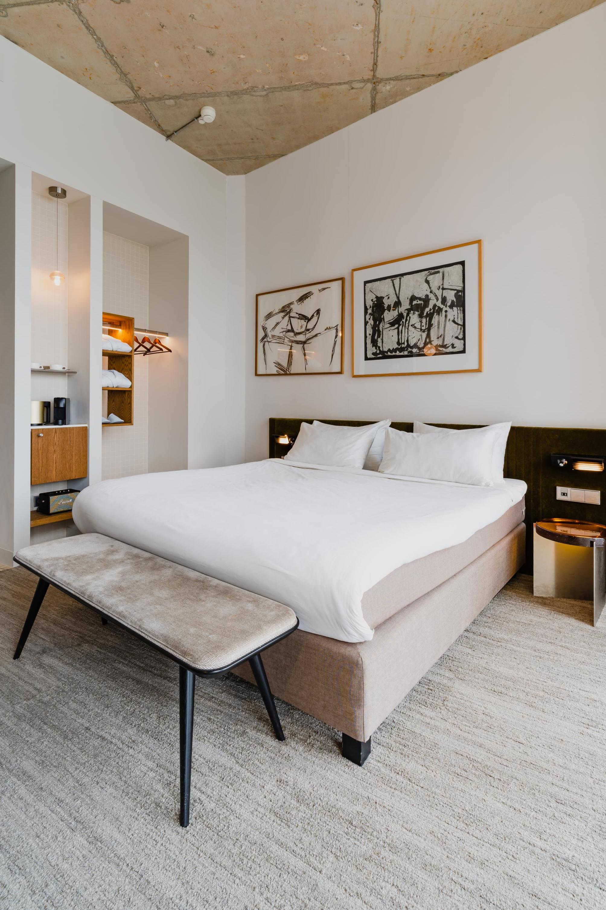 Deluxe Twin/Double Room with riverfront view 