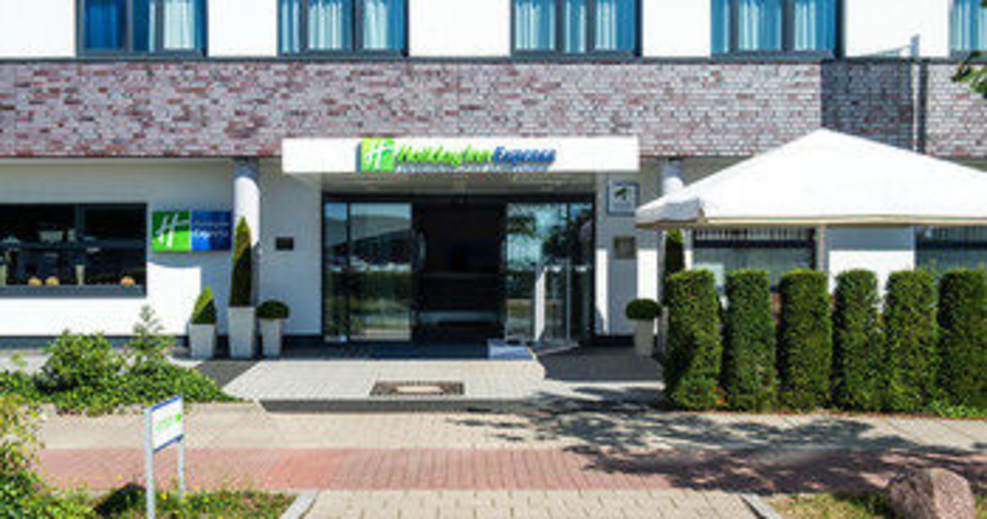 Holiday Inn Express BREMEN AIRPORT by IHG 2