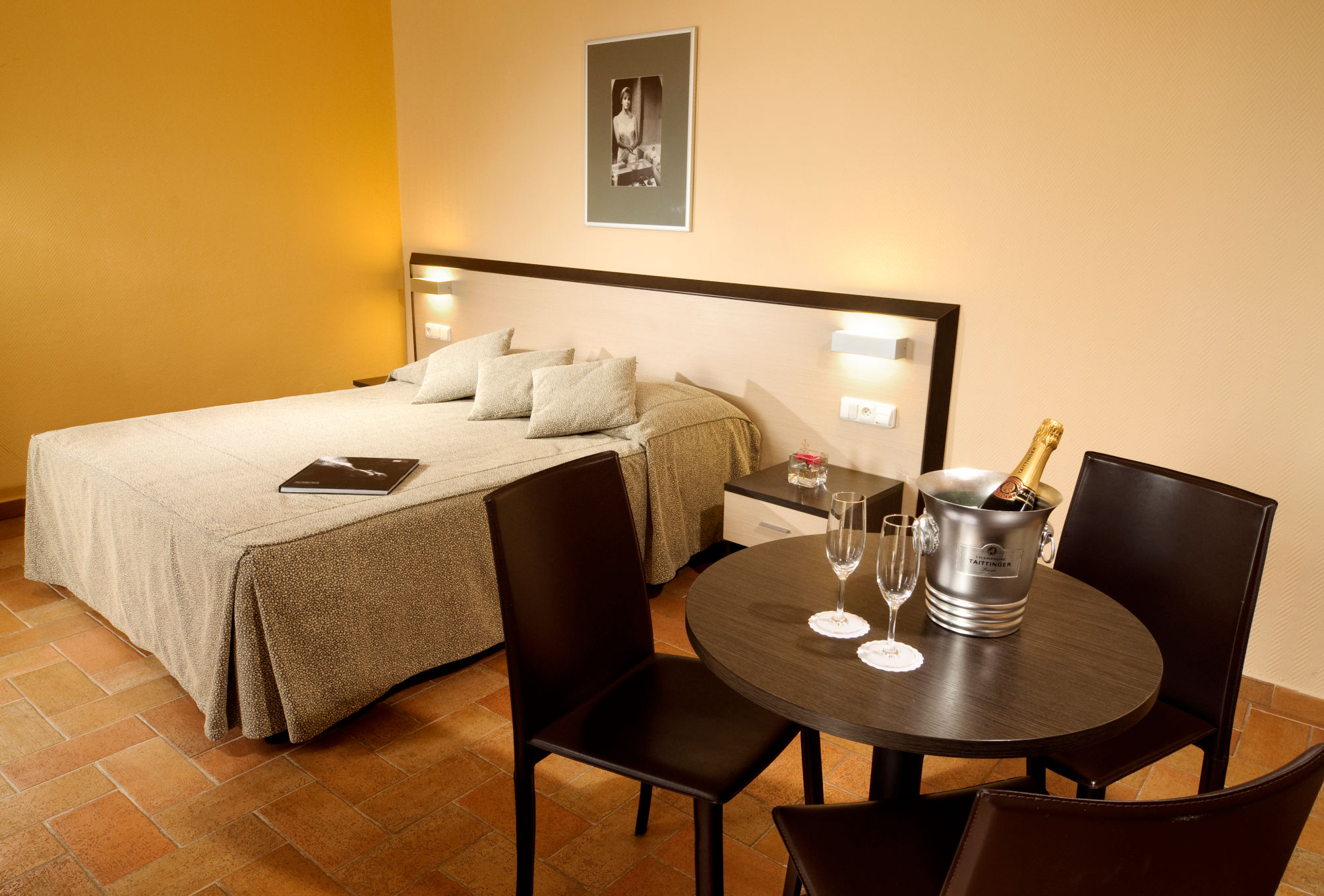 Hotel Praga 1 2