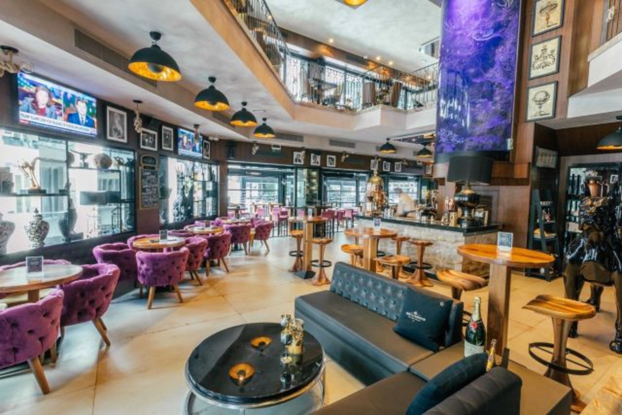 Hugo's Boutique Hotel - Adults Only 2