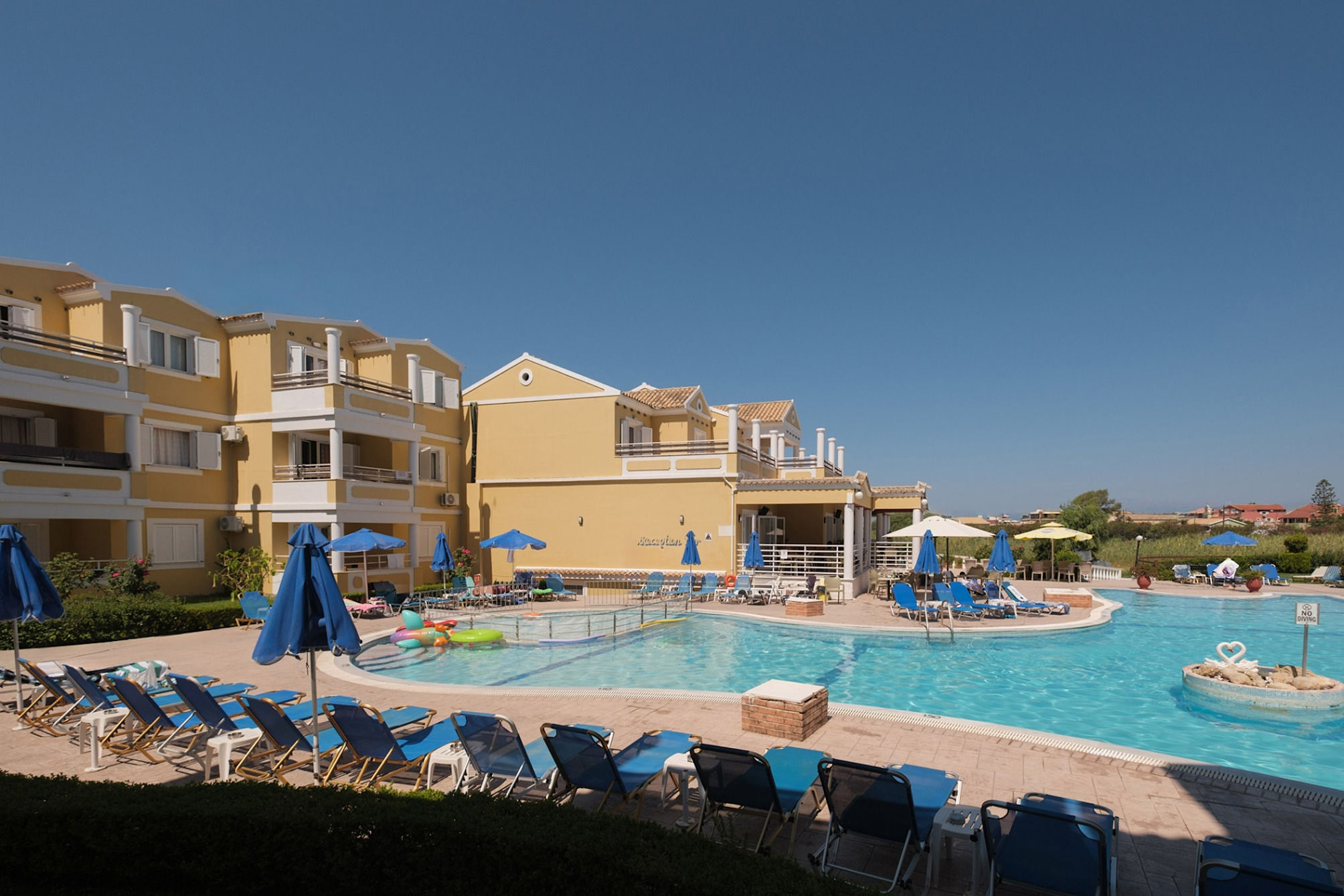 Paradise Hotel Apartments Sidari 2