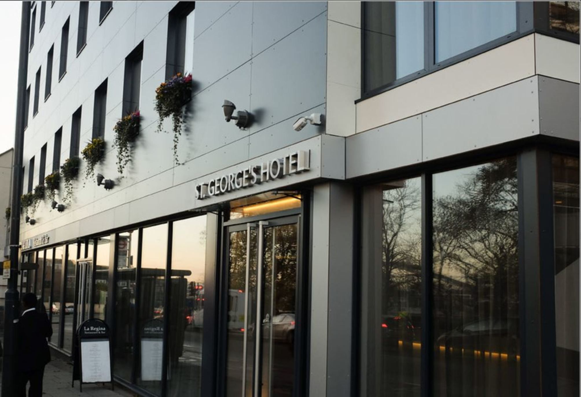 St George's Hotel - Wembley 2