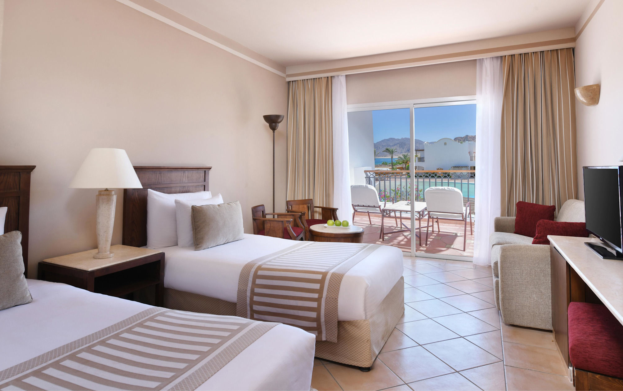 Superior Room with Partial Sea View