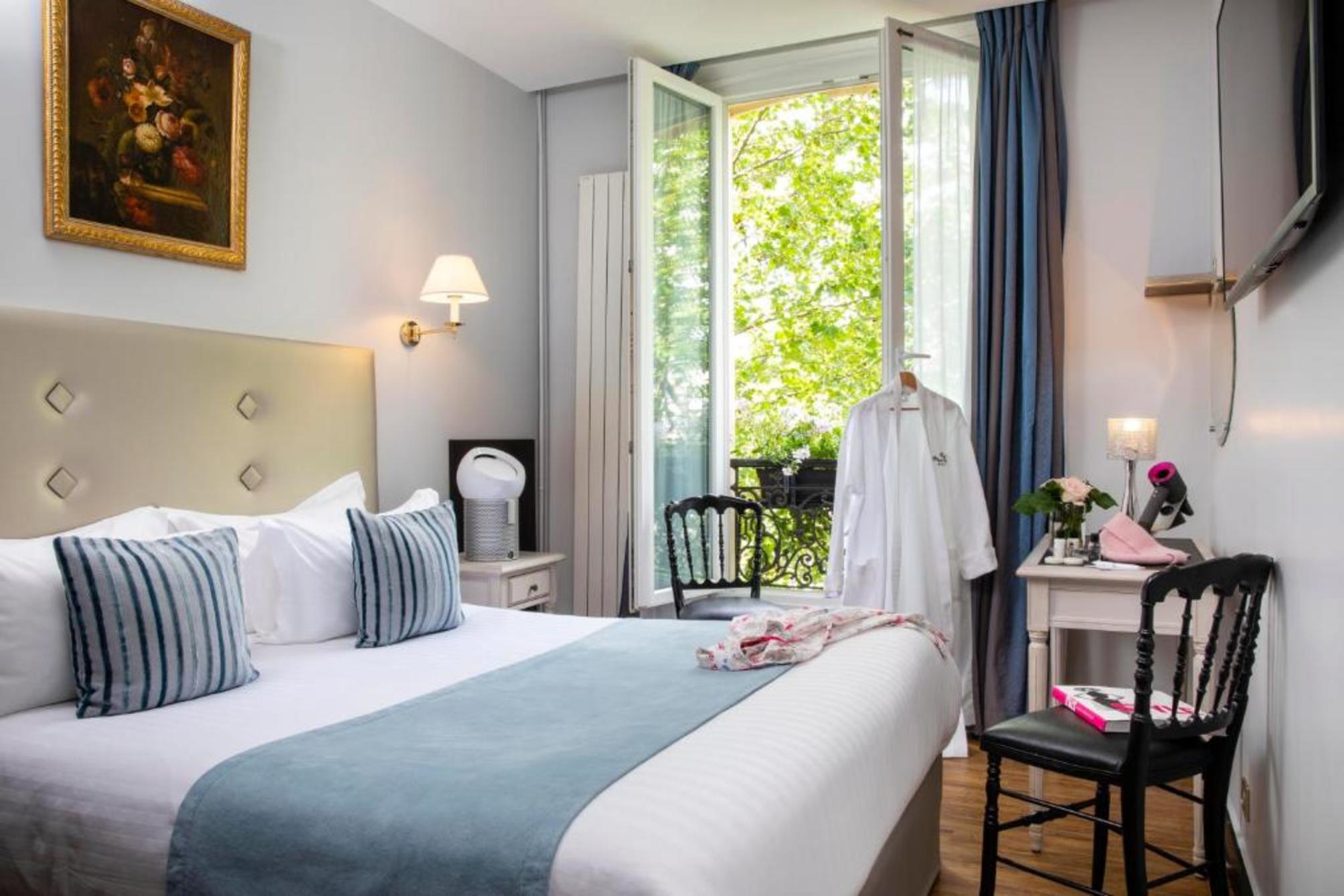 Hotel Plaza Elysées 2