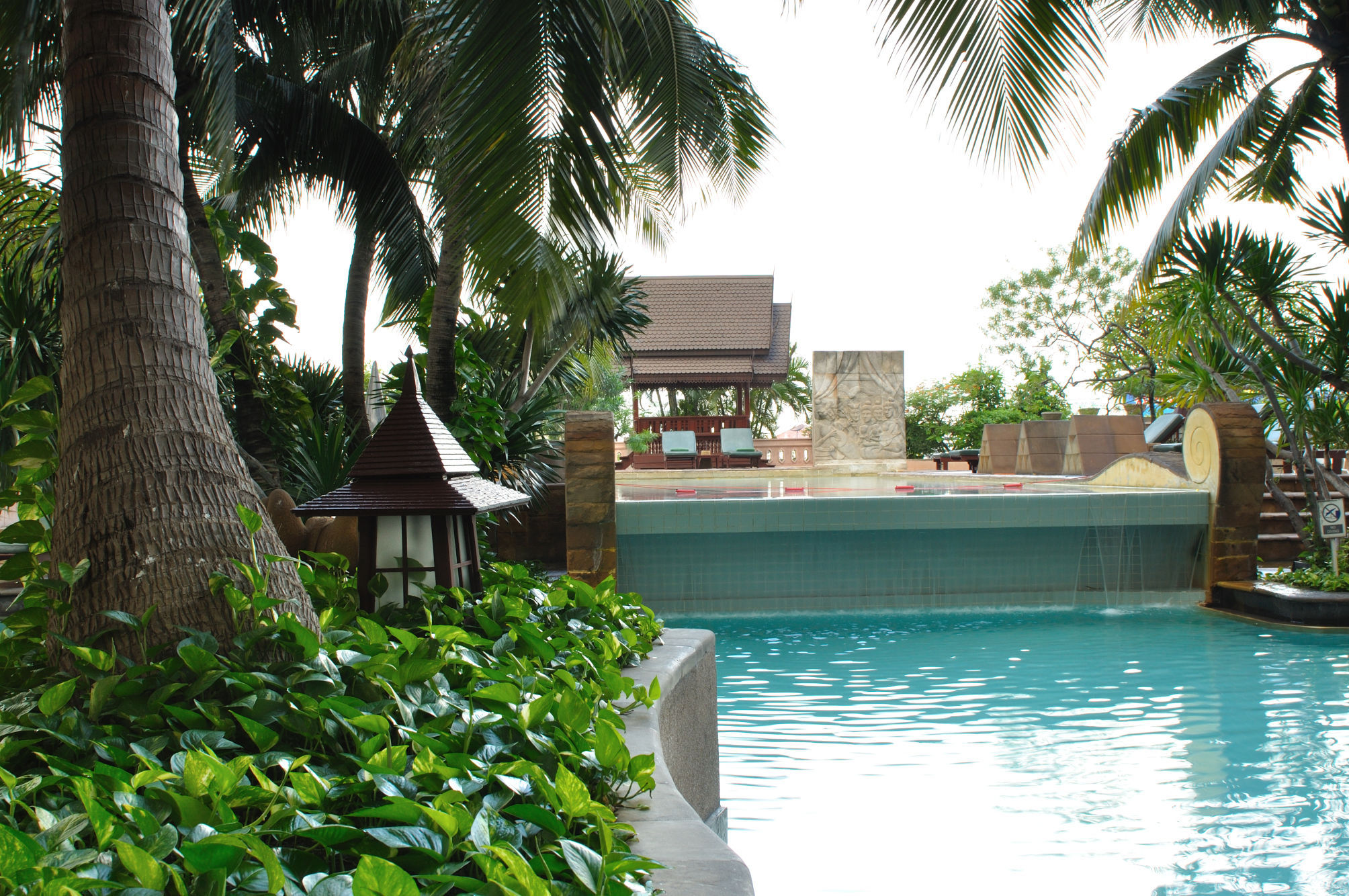 Century Park Hotel 2