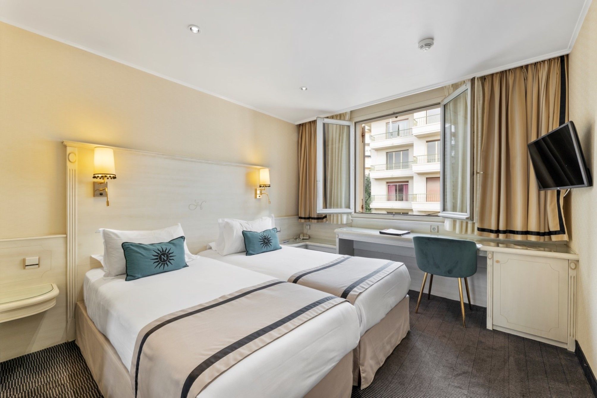 Twin room