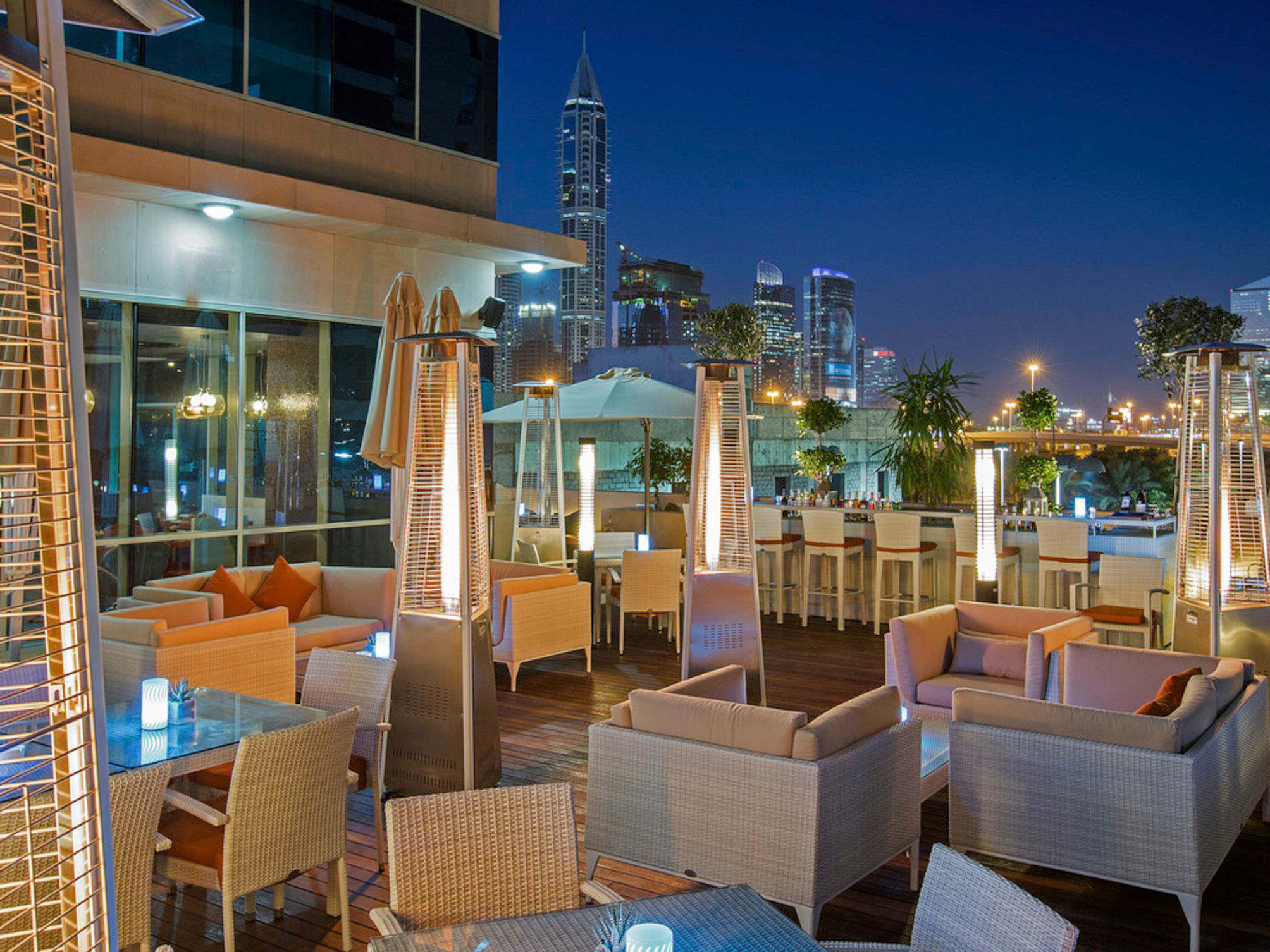 Pullman Dubai Jumeirah Lakes Towers 2