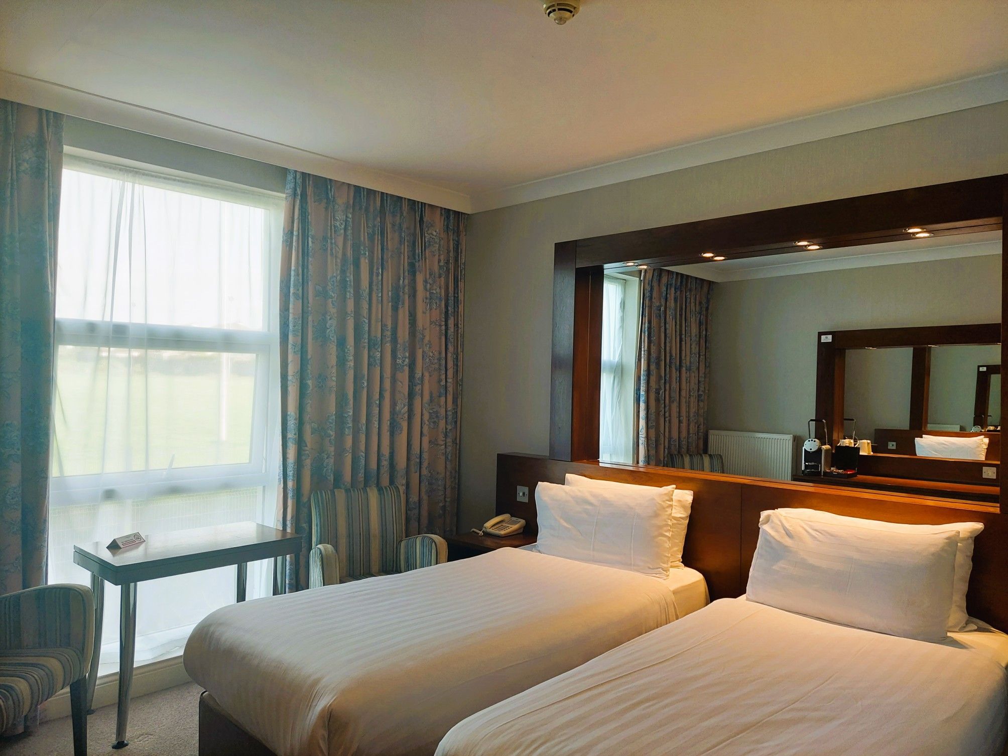 Flannery's Hotel 2