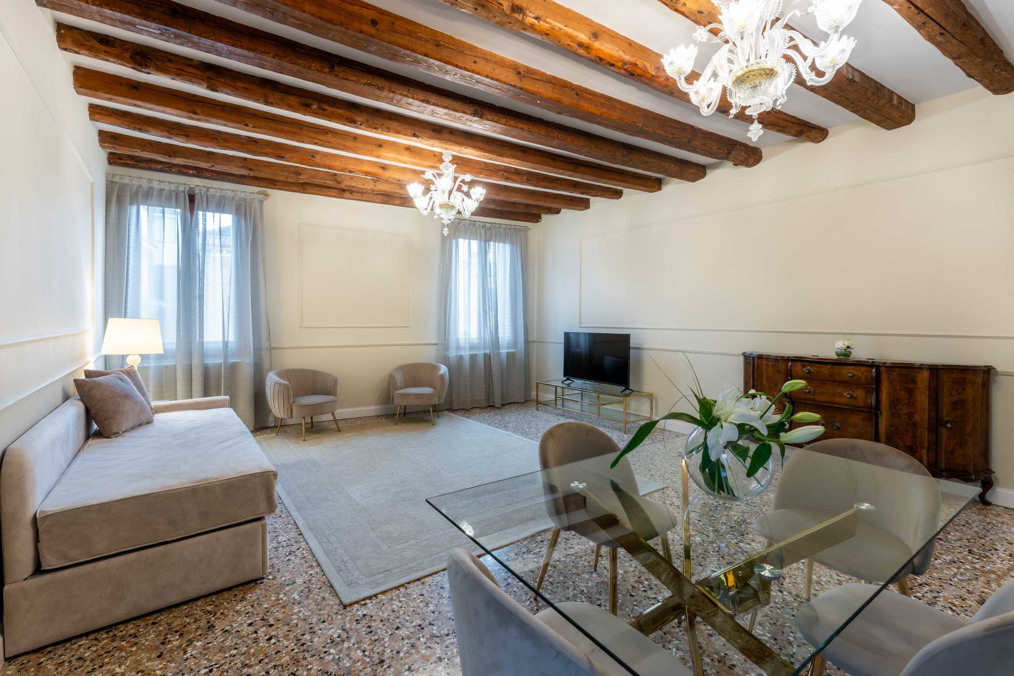 San Vio Palace Luxury Apartments 1