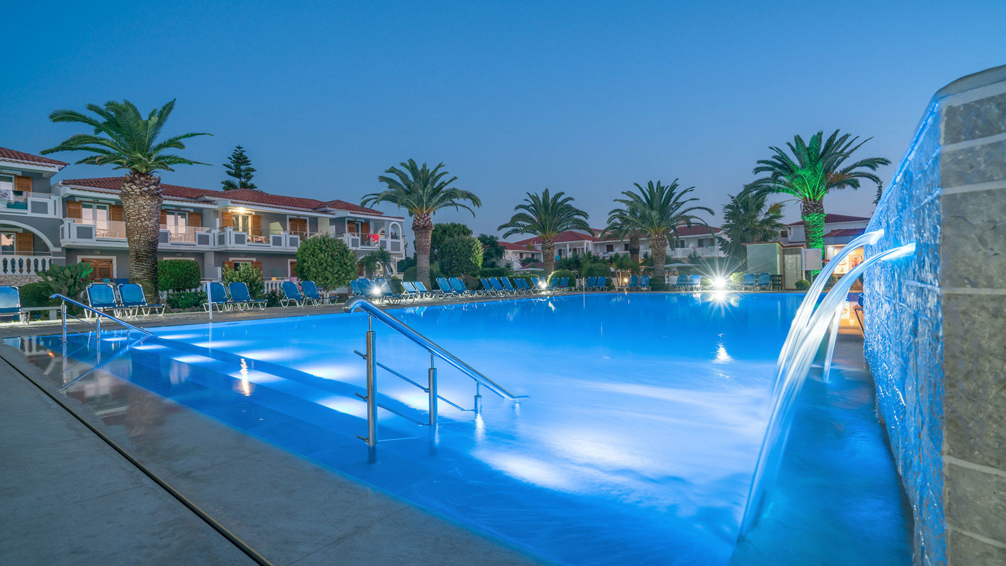 Golden Sun Hotel 2