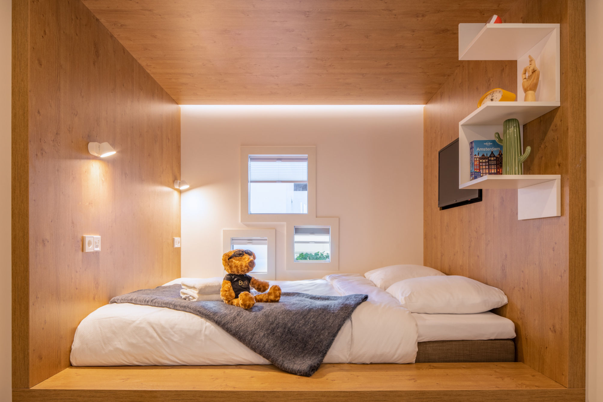 BASIC ROOM