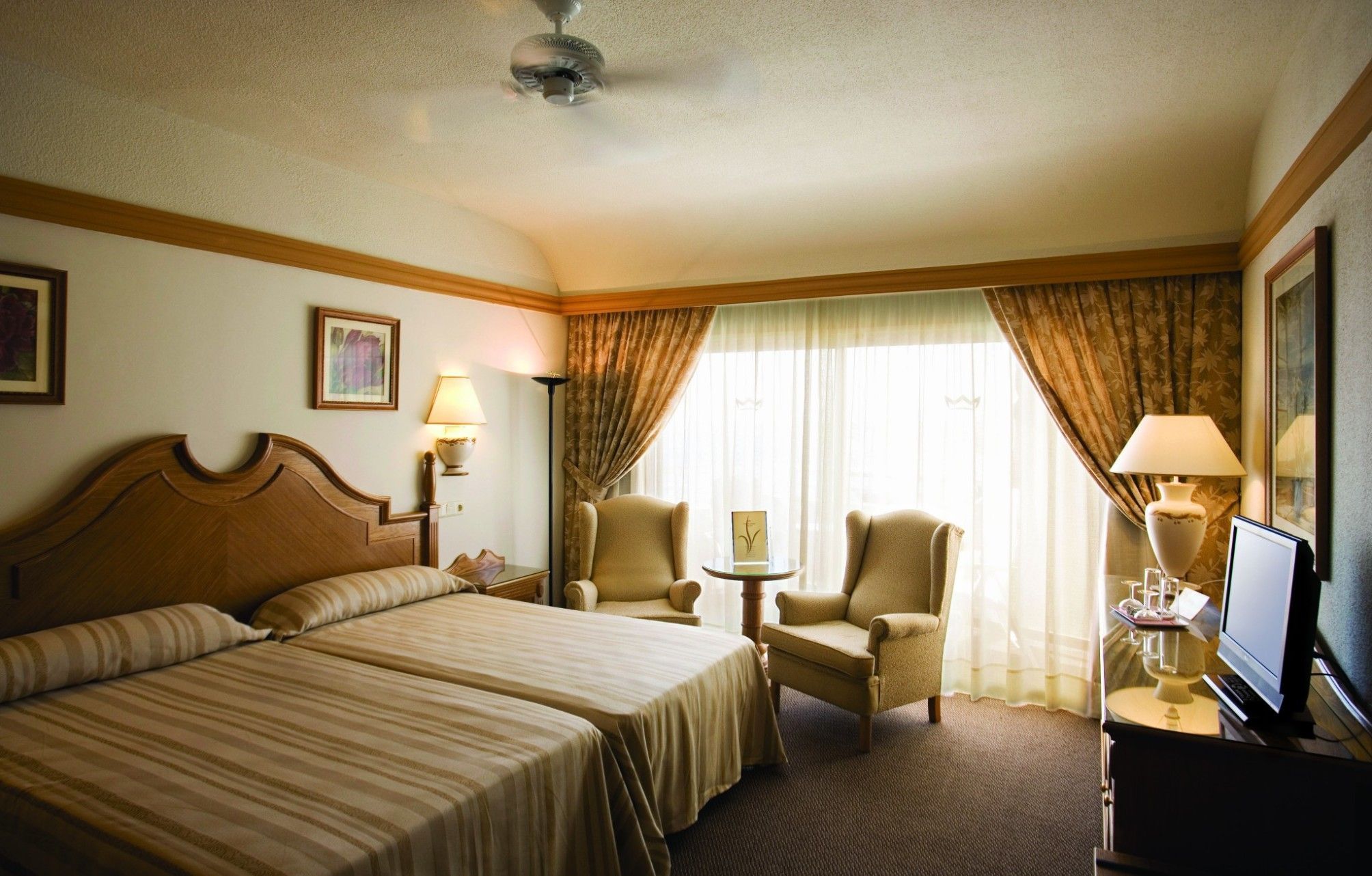 Hotel Riu Palace Tres Islas 2