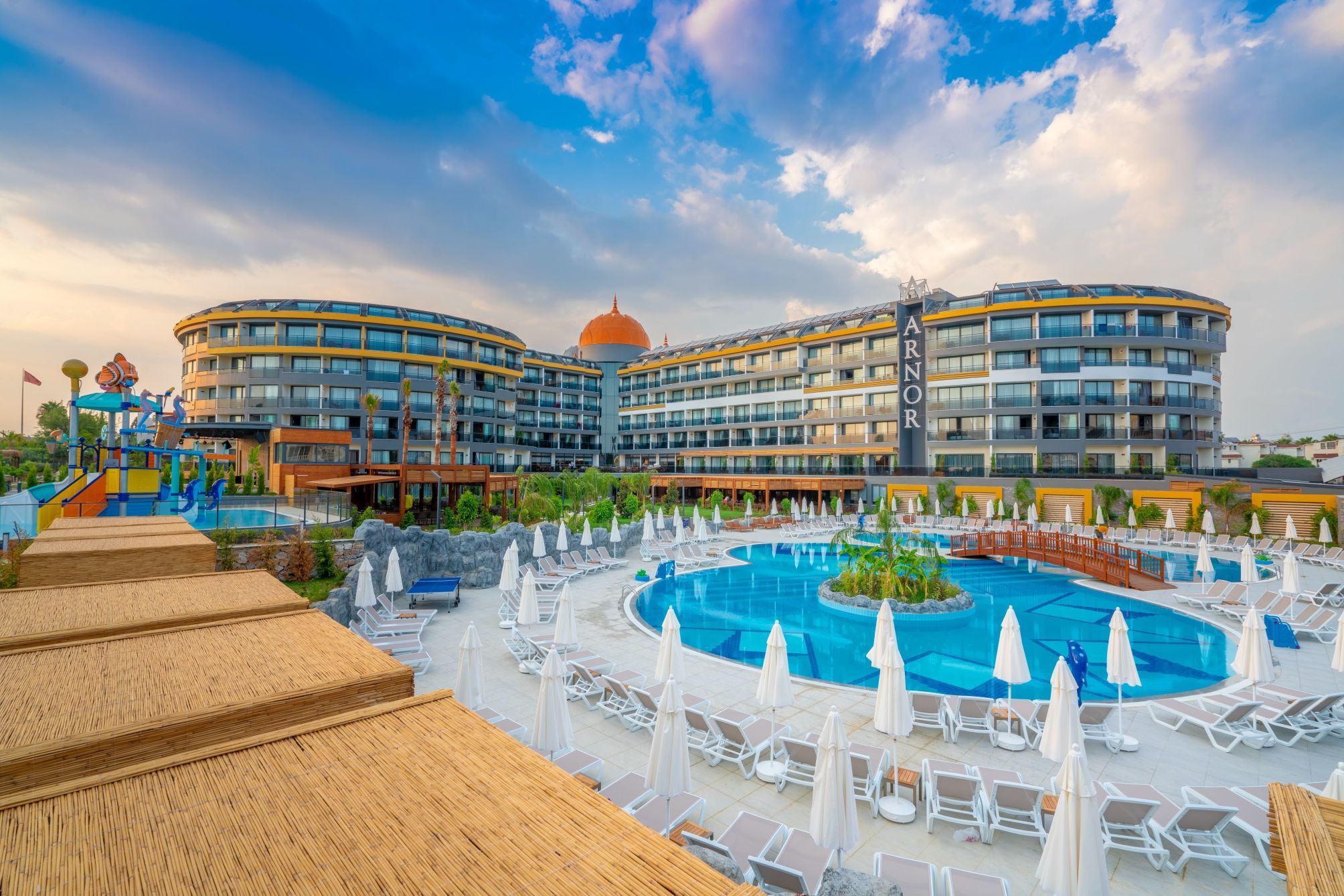 Arnor De Luxe Hotel & Spa 2