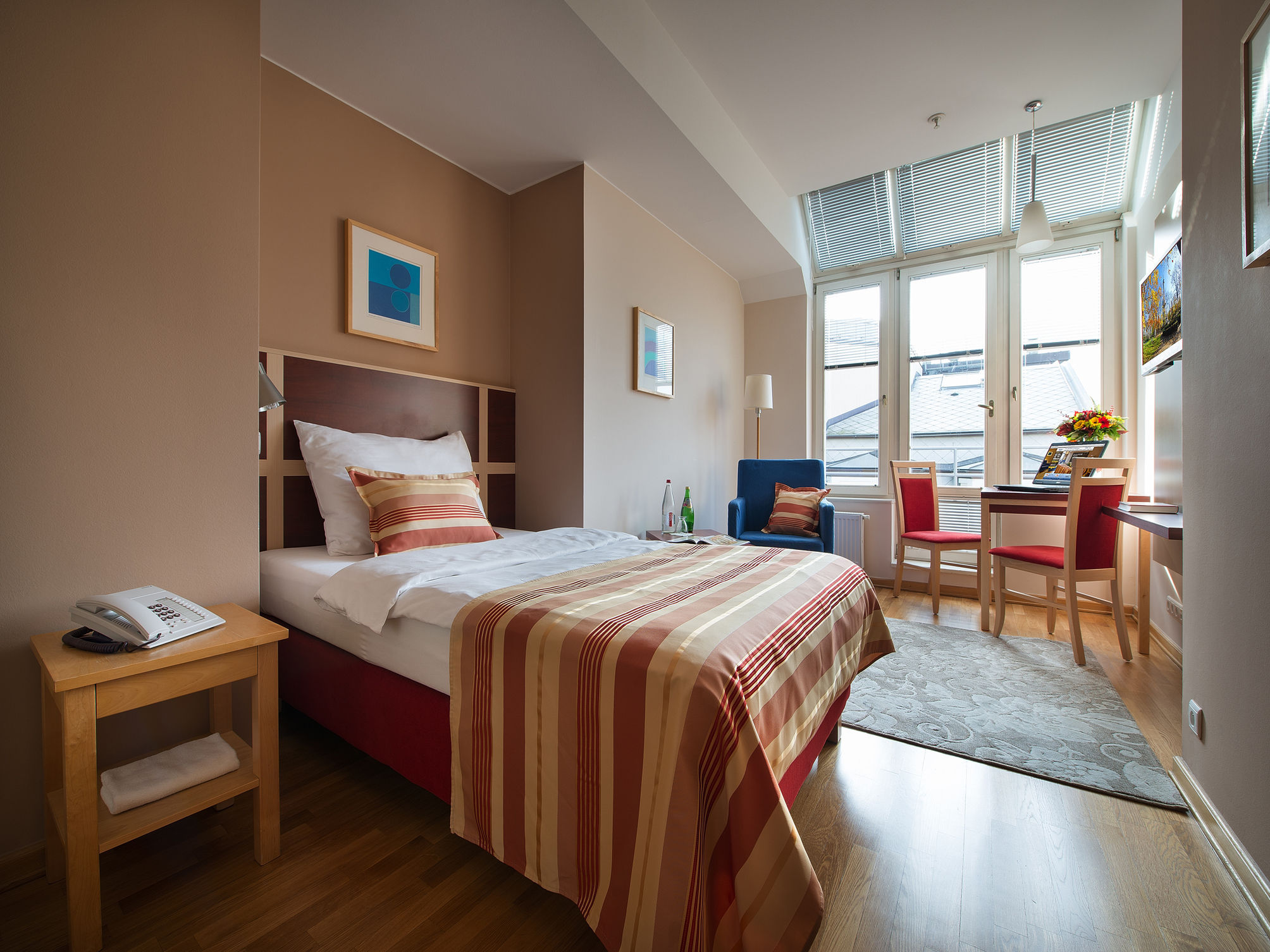 EA Hotel Julis 2