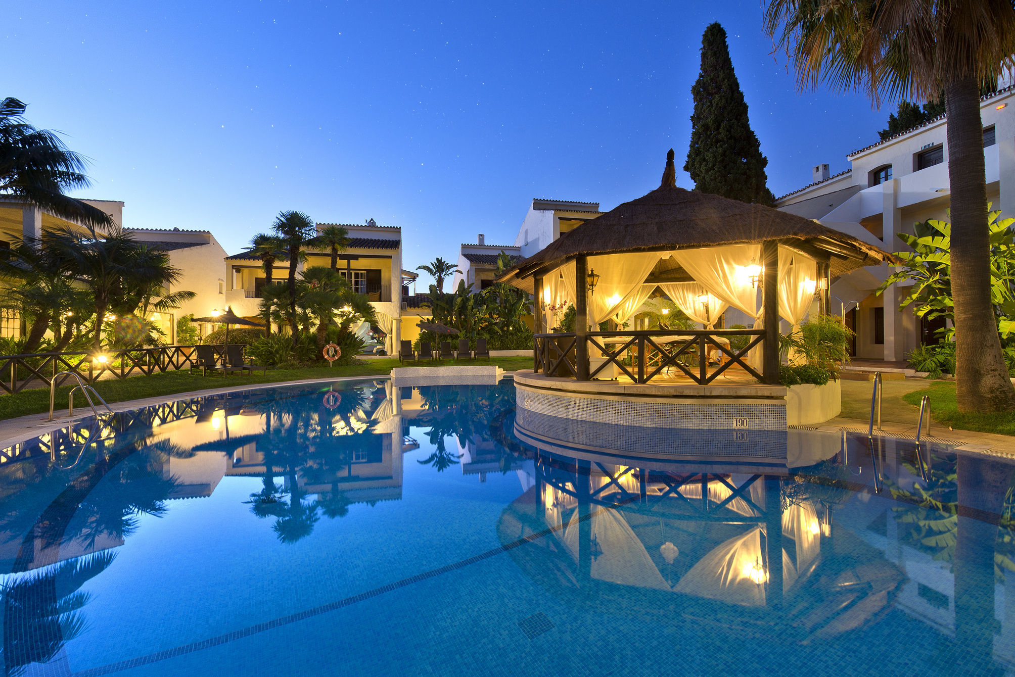 BlueBay Banús 2