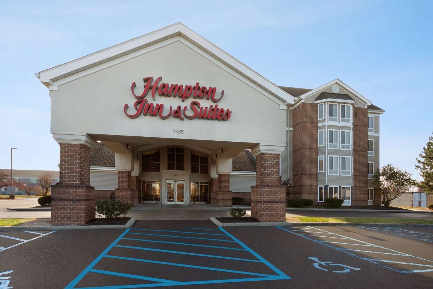 Hampton Inn & Suites Scottsburg 2