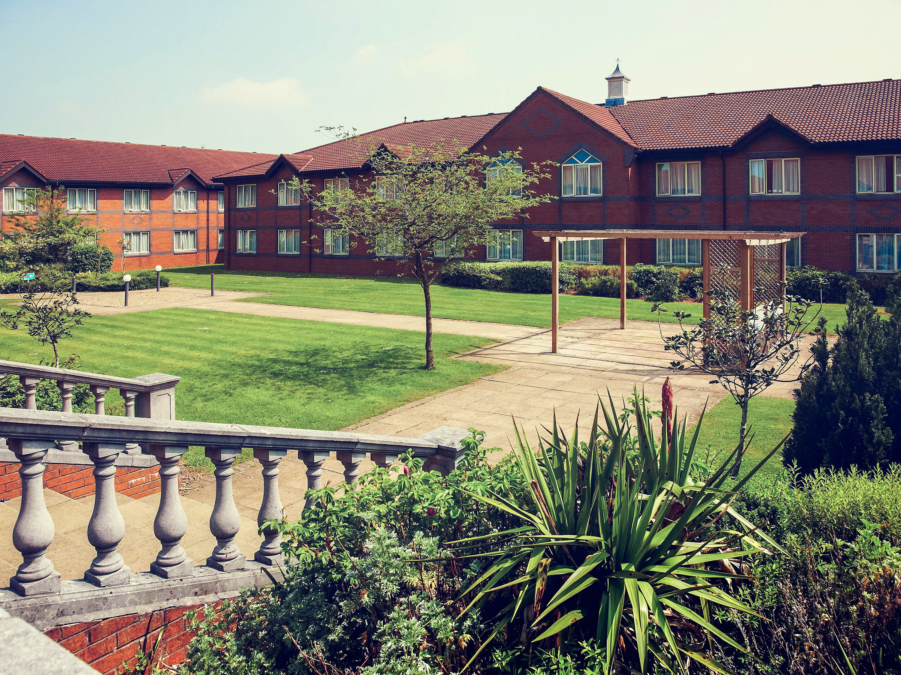 Mercure Daventry Court Hotel 2