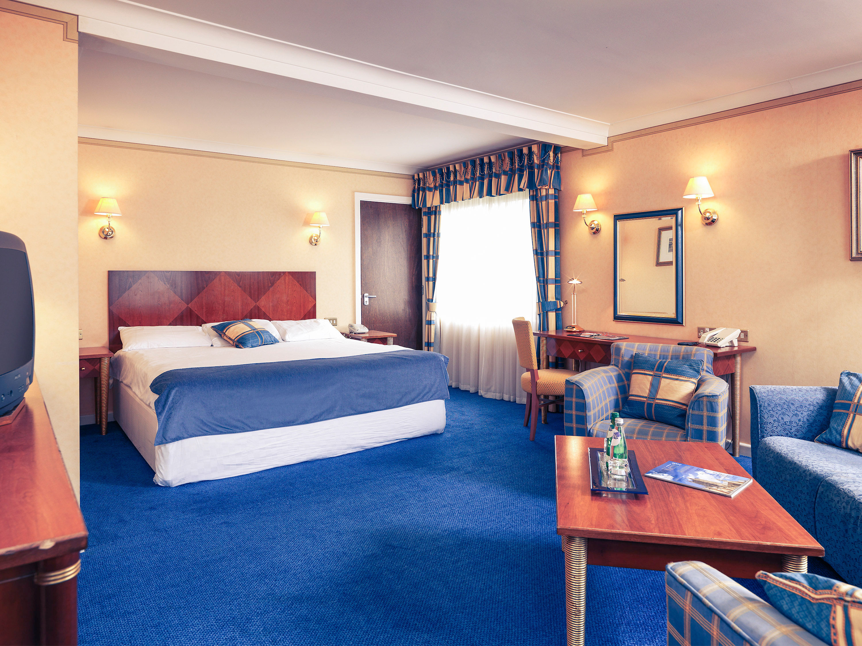 Mercure Dartford Brands Hatch Hotel & Spa 1