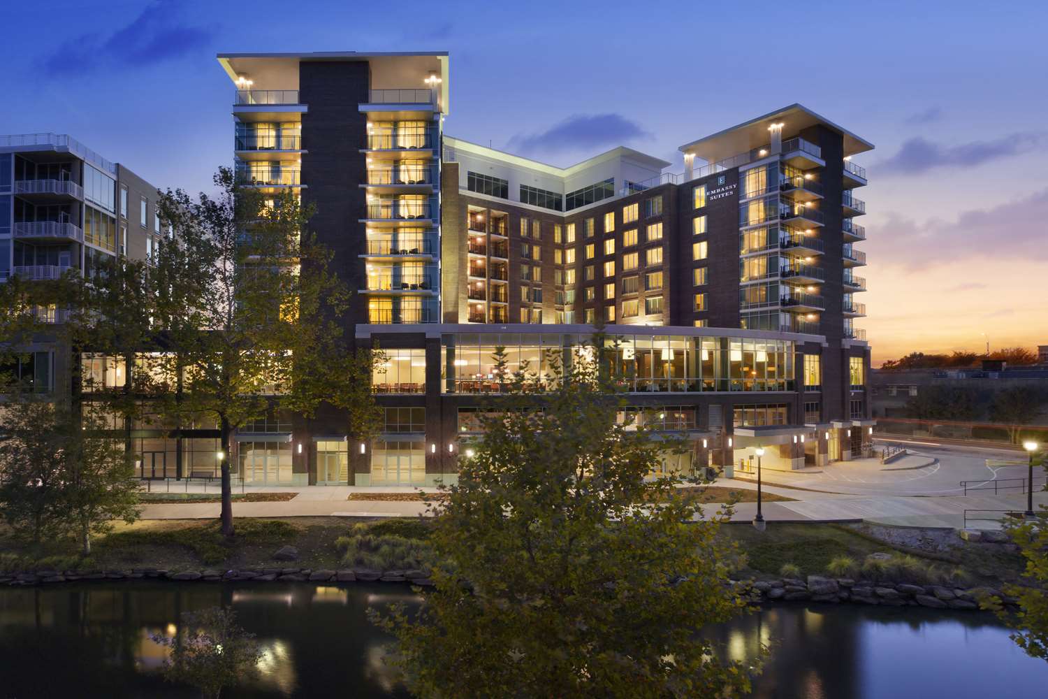 Embassy Suites by Hilton Greenville Downtown Riverplace 2