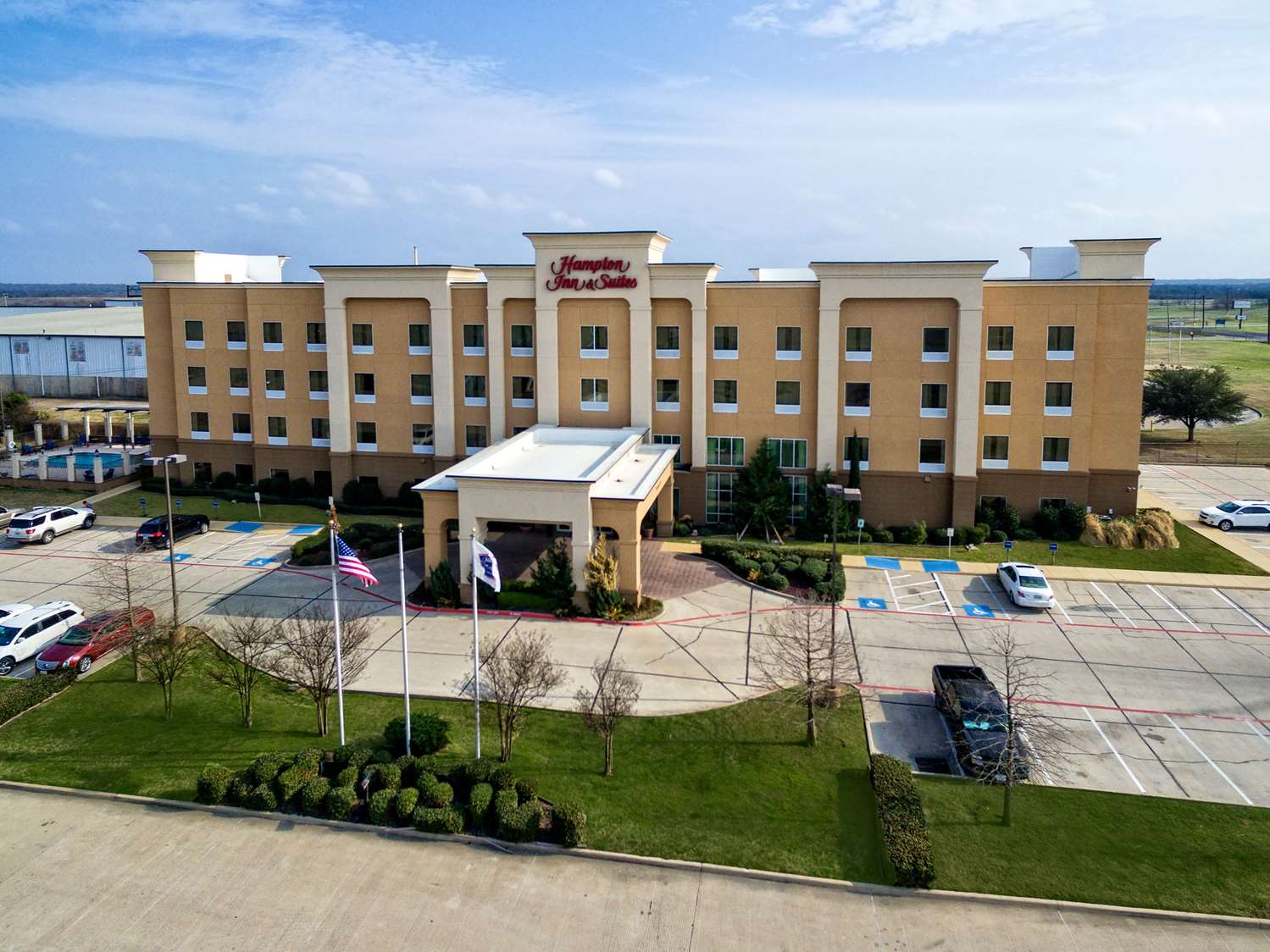 Hampton Inn & Suites Corsicana 1