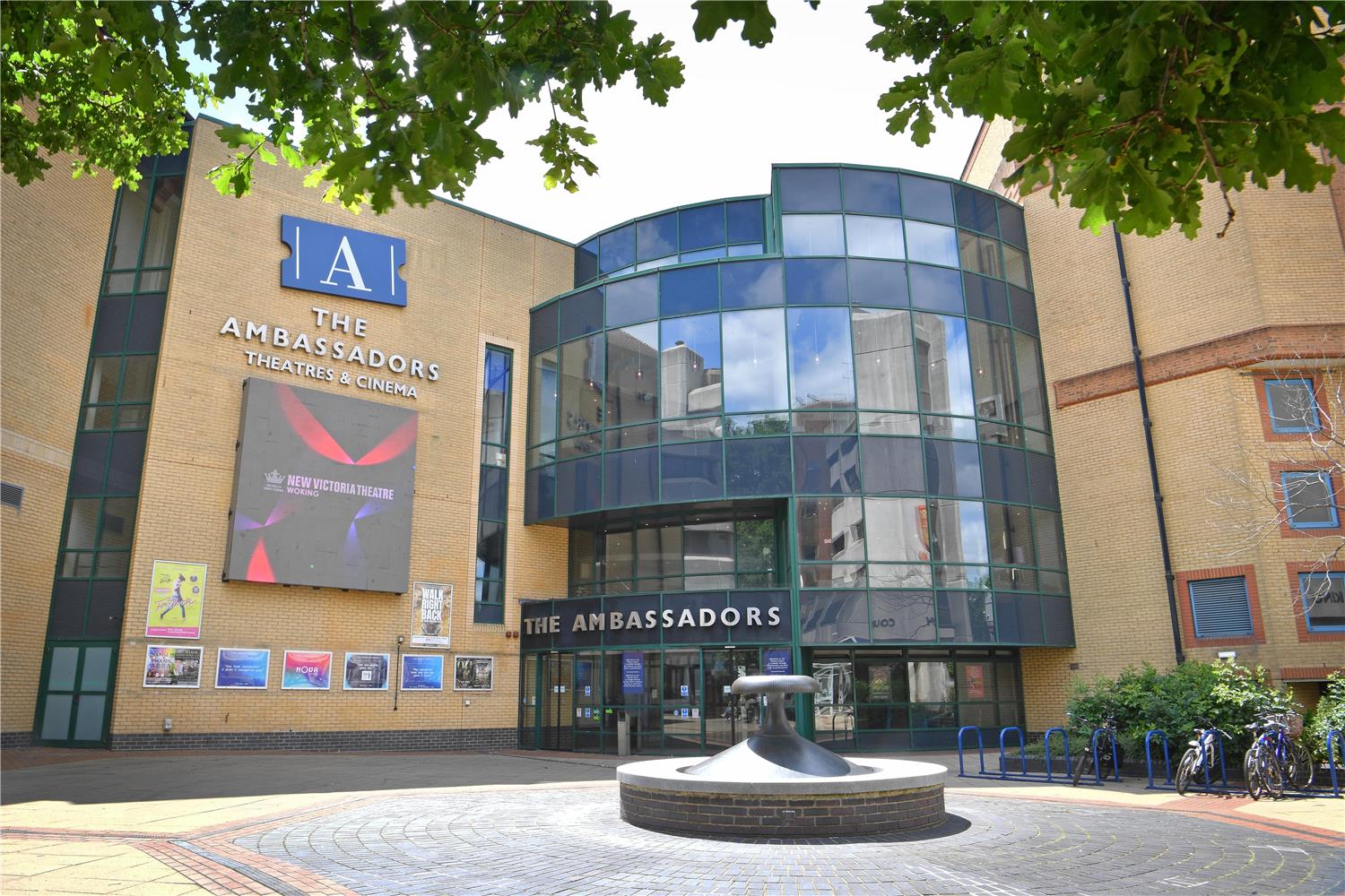 DoubleTree by Hilton Woking 2