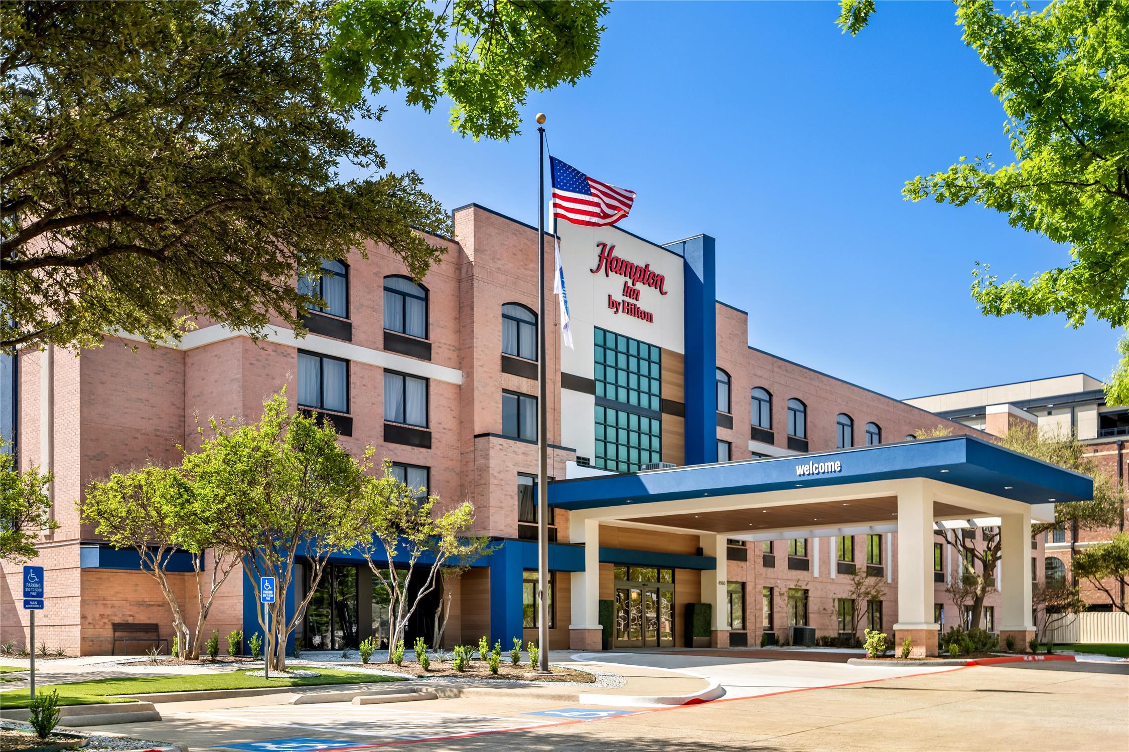 Hampton Inn by Hilton Addison Dallas 1
