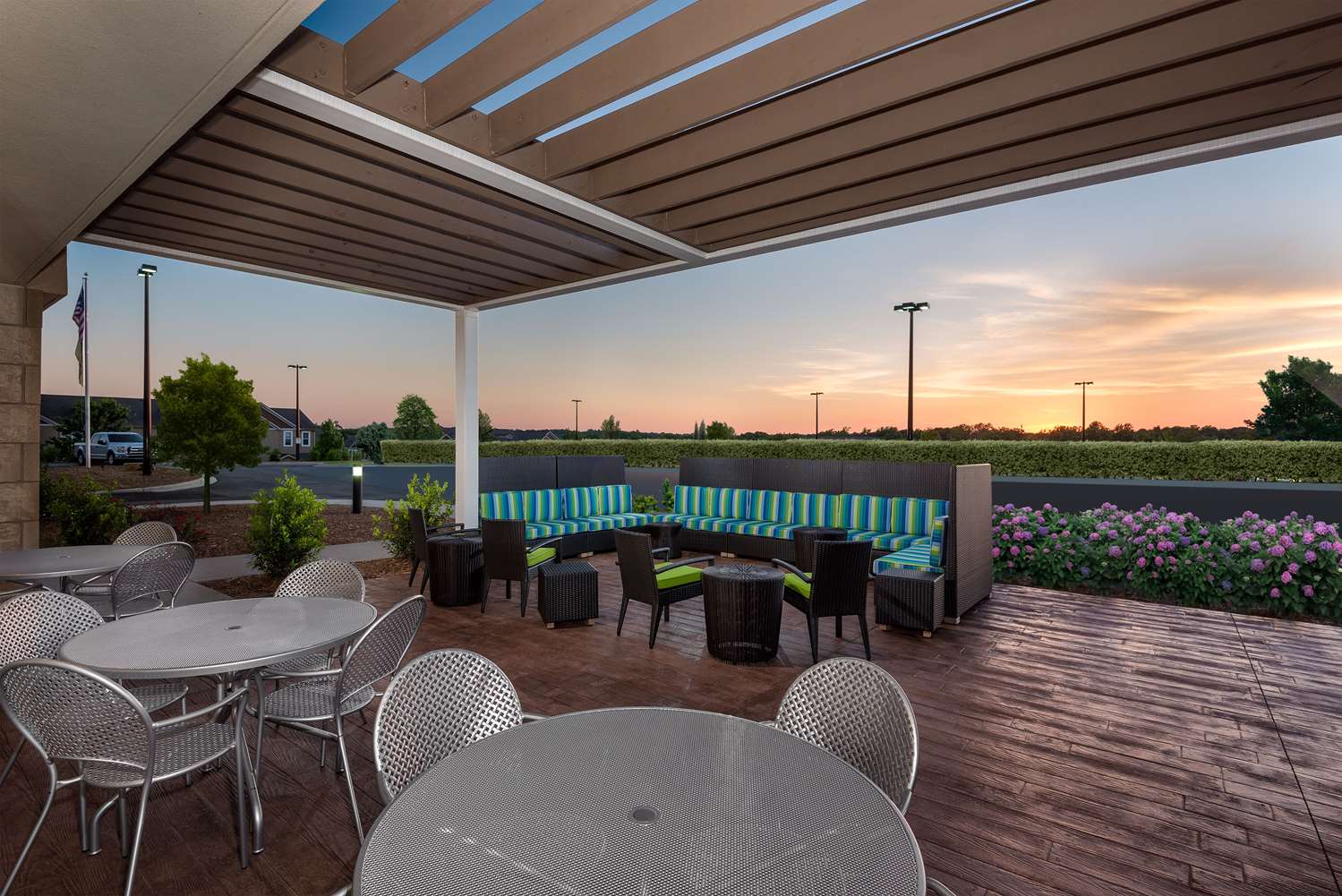 Home2 Suites by Hilton Charlotte University Research Park 2
